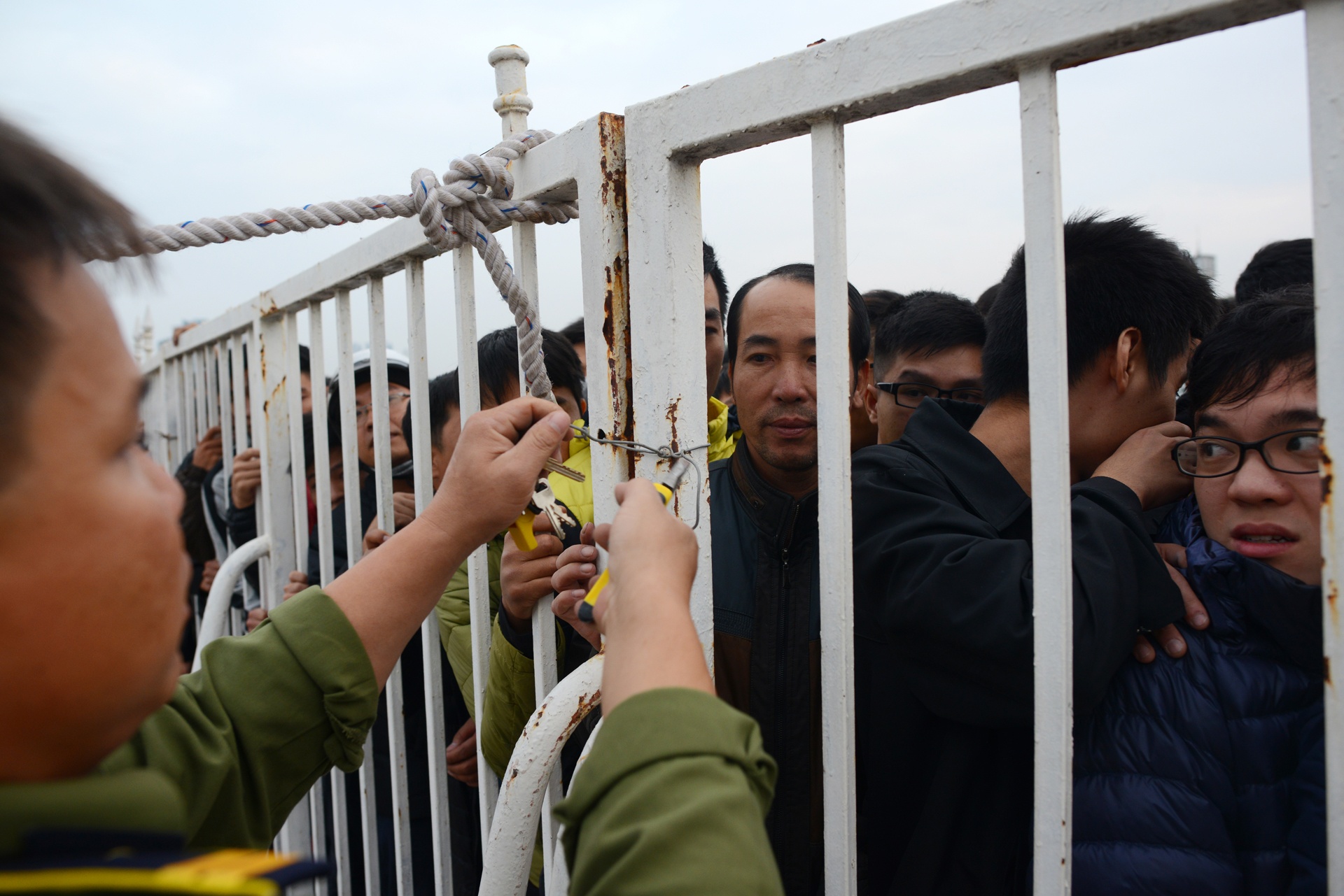 bán vé bóng đá ảnh 1 ban ve bong da anh 1