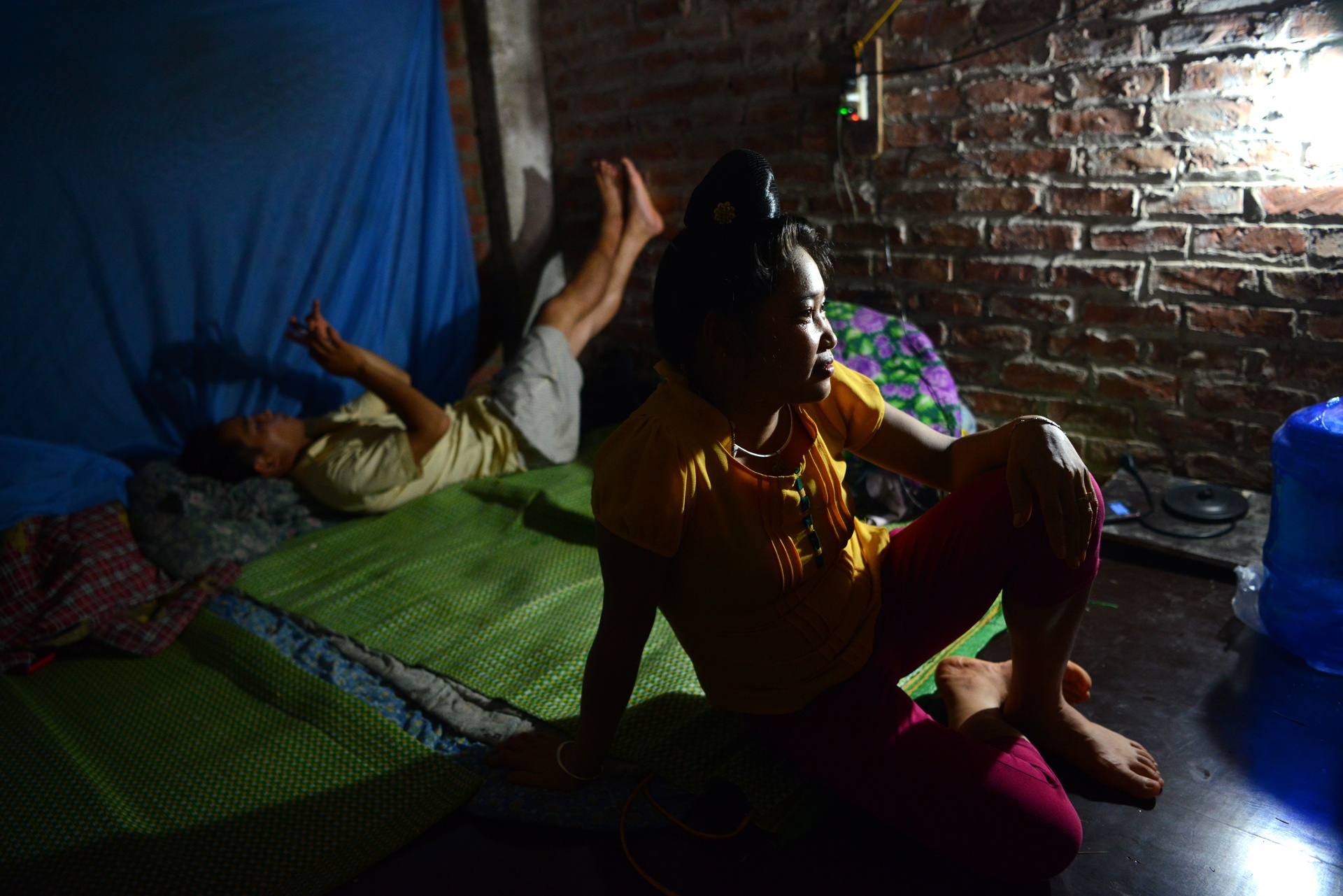 Cong nhan o nha lien ke tien ty anh 8