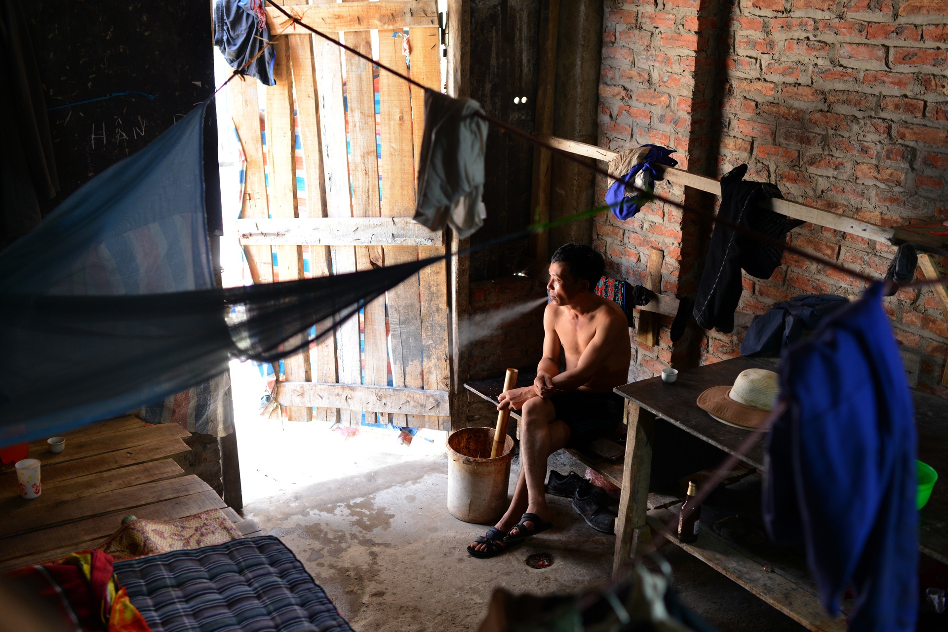 Cong nhan o nha lien ke tien ty anh 11