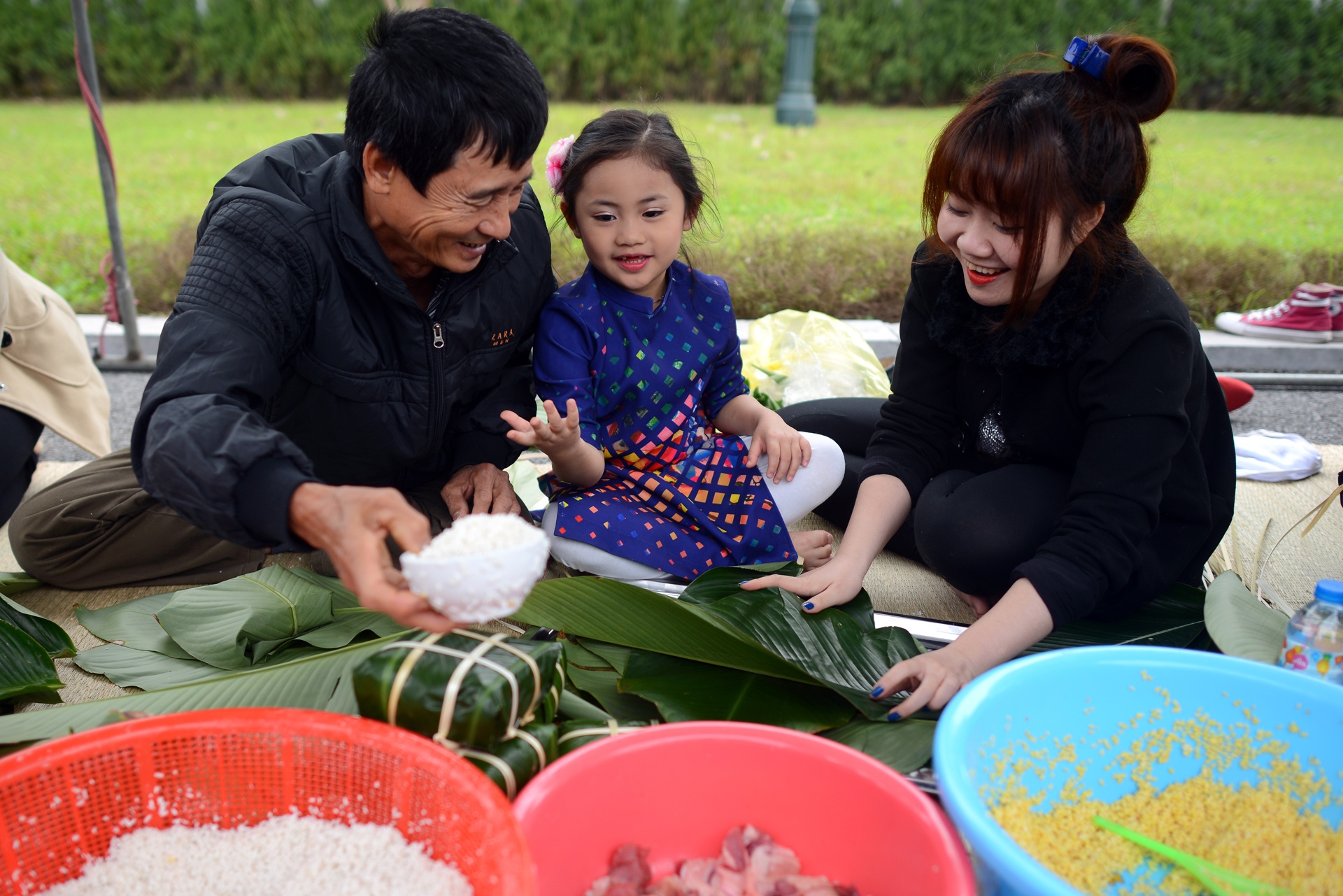Goi nghin chiec banh chung Tet o Hoang thanh Thang Long hinh anh