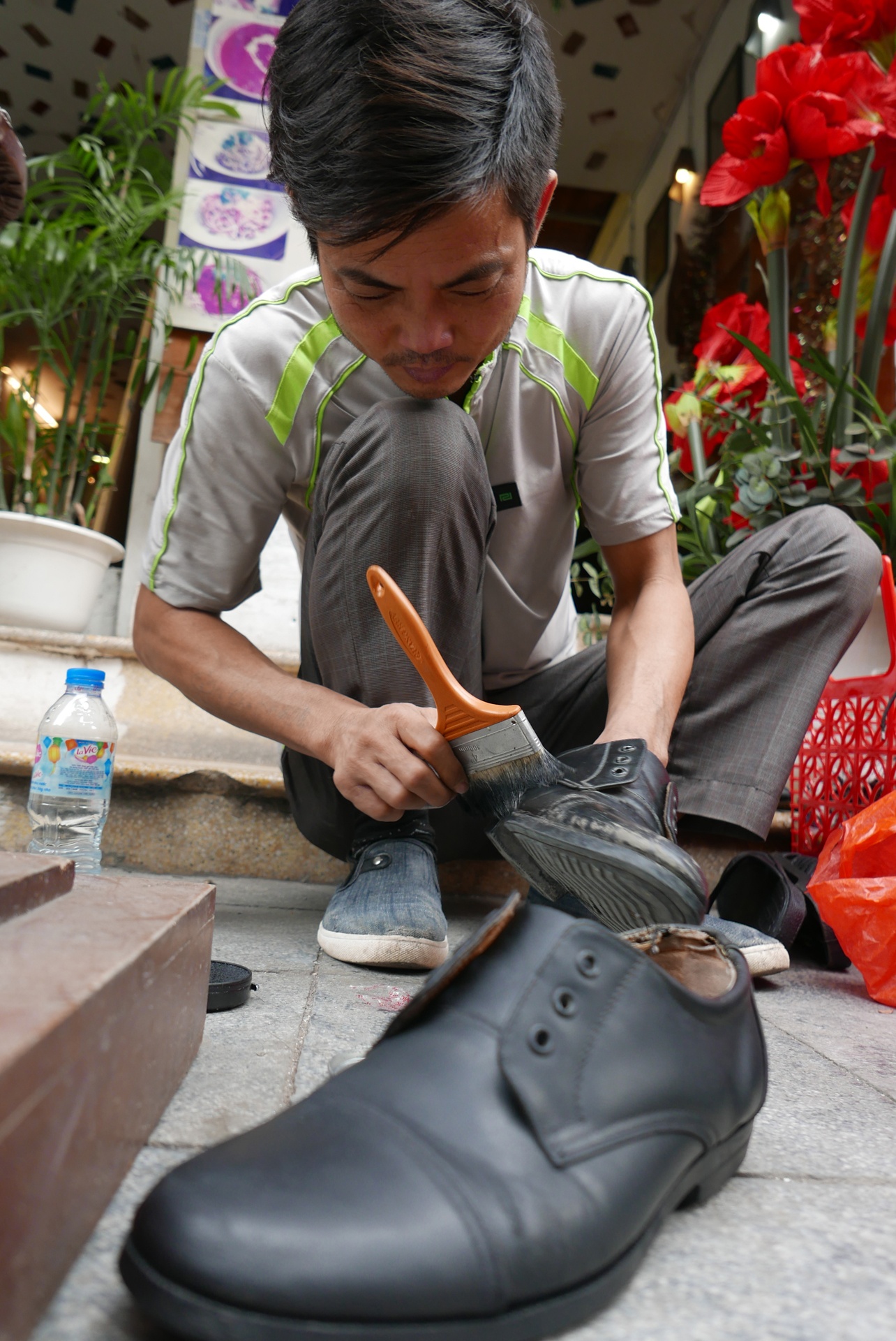 Sai Gon thanh binh chieu 30 Tet anh 9