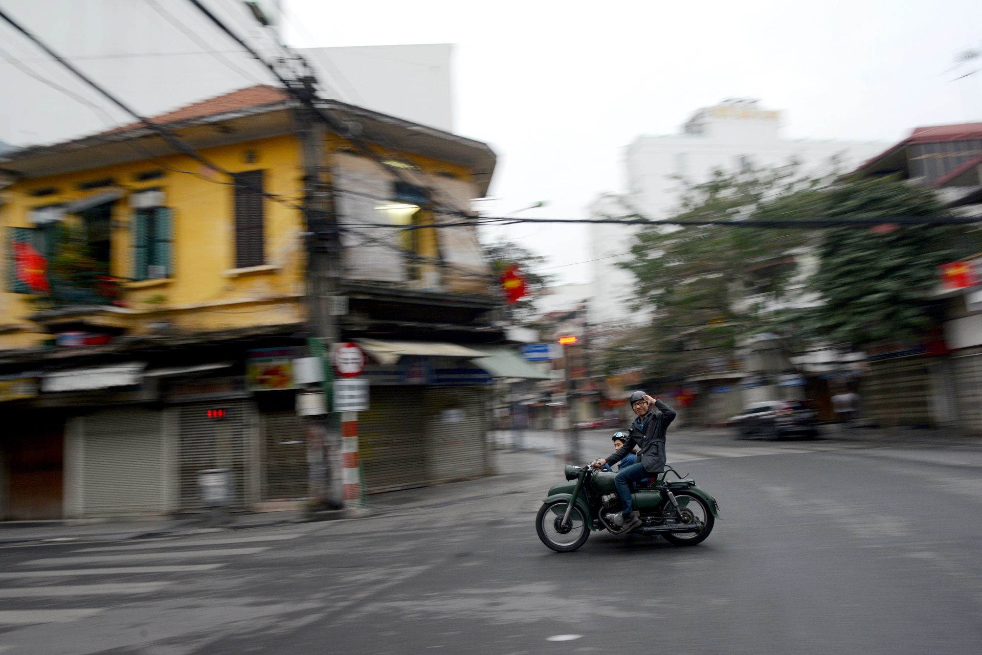 Ha Noi thanh binh sang mung 1 Tet anh 8