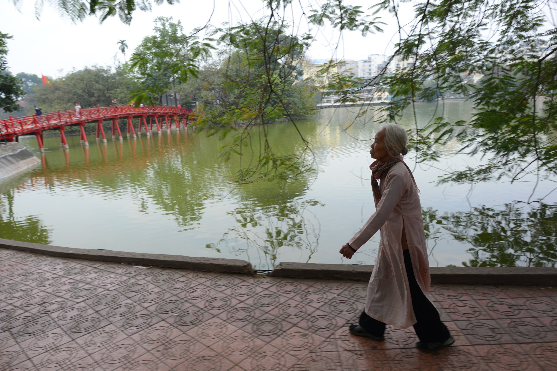 Ha Noi thanh binh sang mung 1 Tet anh 5