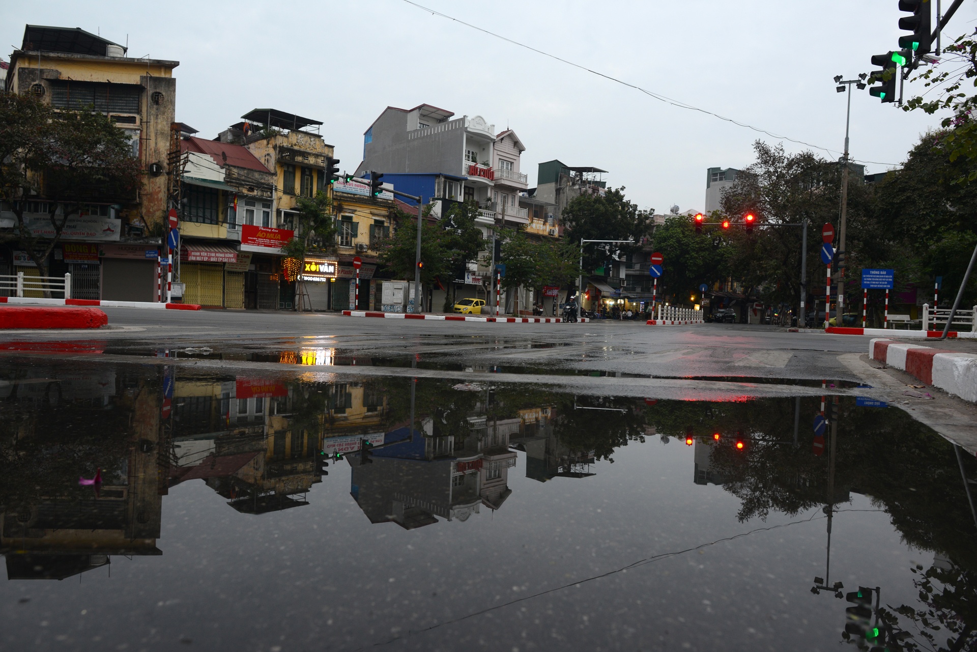Ha Noi thanh binh sang mung 1 Tet anh 2