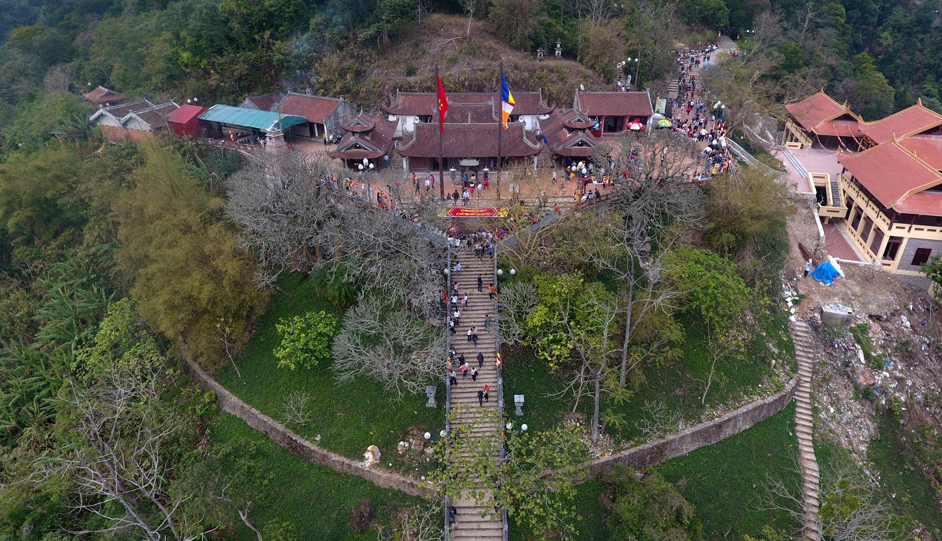 Canh dep Yen Tu ngay khai hoi anh 8