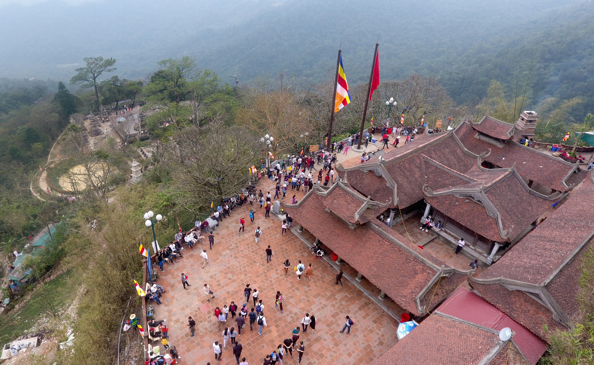 Canh dep Yen Tu ngay khai hoi anh 9