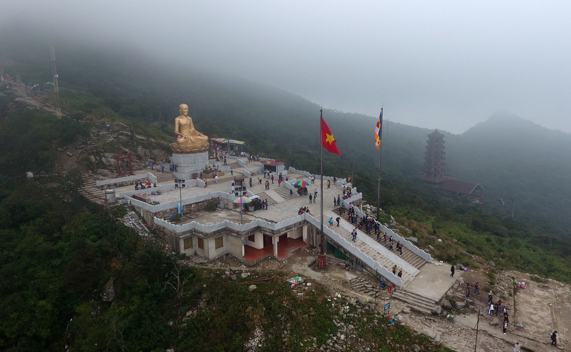 Canh dep Yen Tu ngay khai hoi anh 12