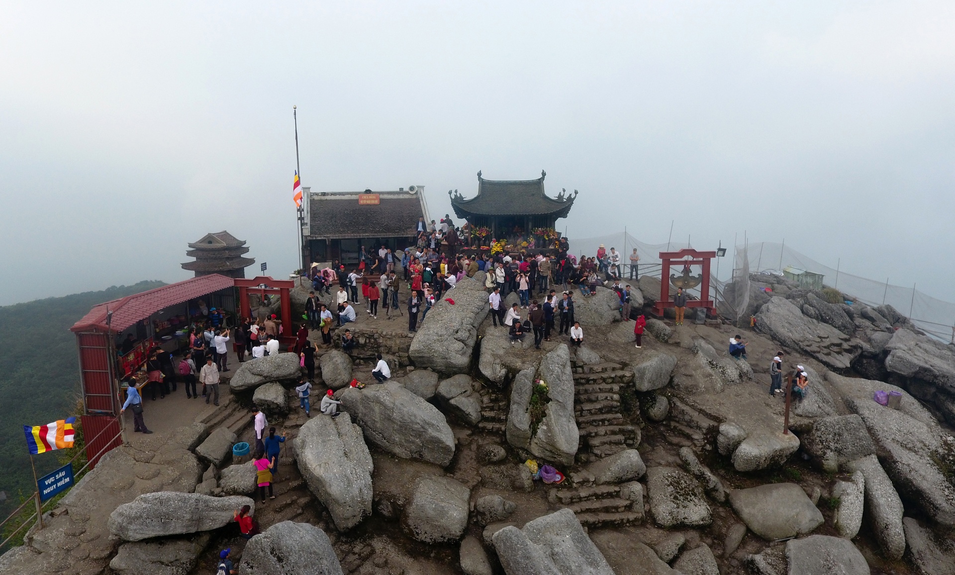 Canh dep Yen Tu ngay khai hoi anh 18