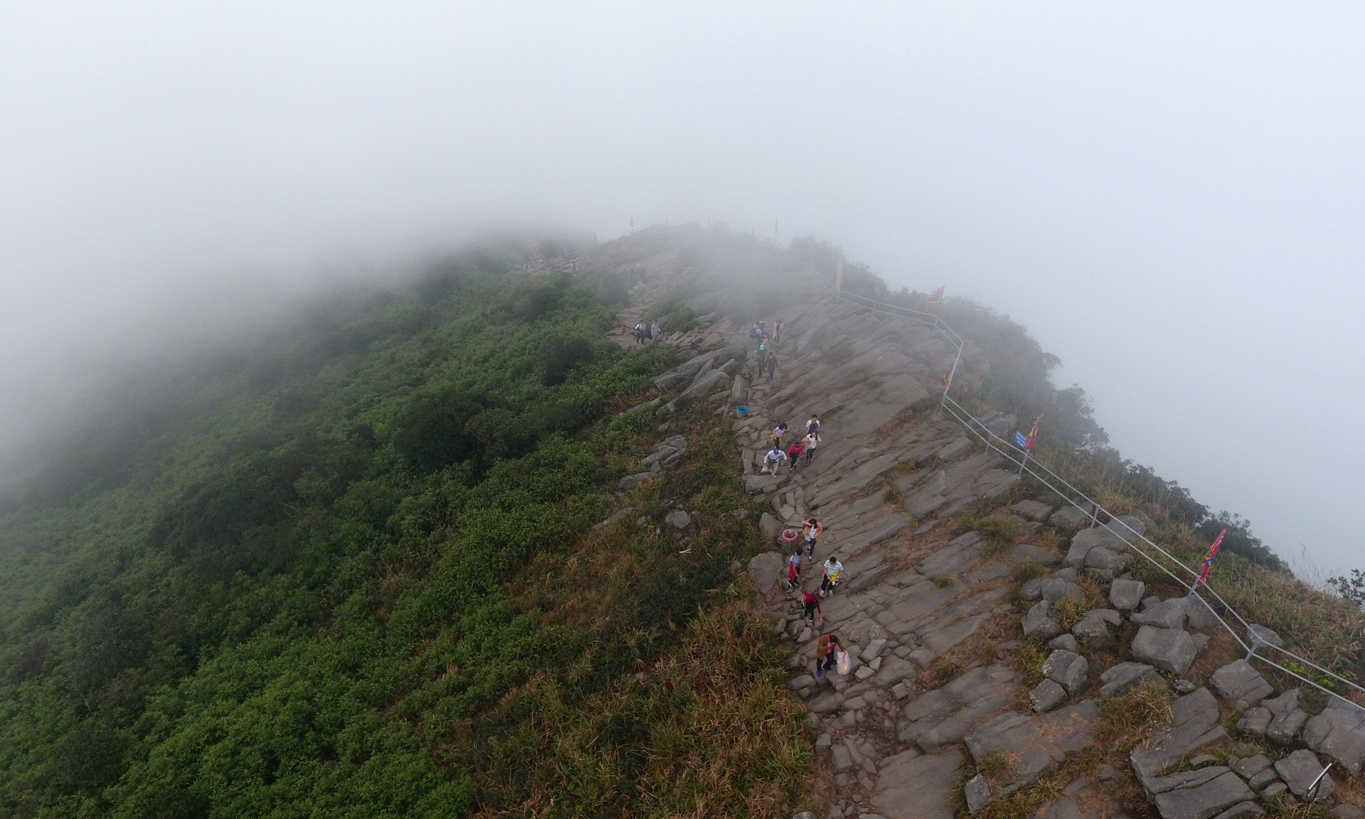 Canh dep Yen Tu ngay khai hoi anh 15