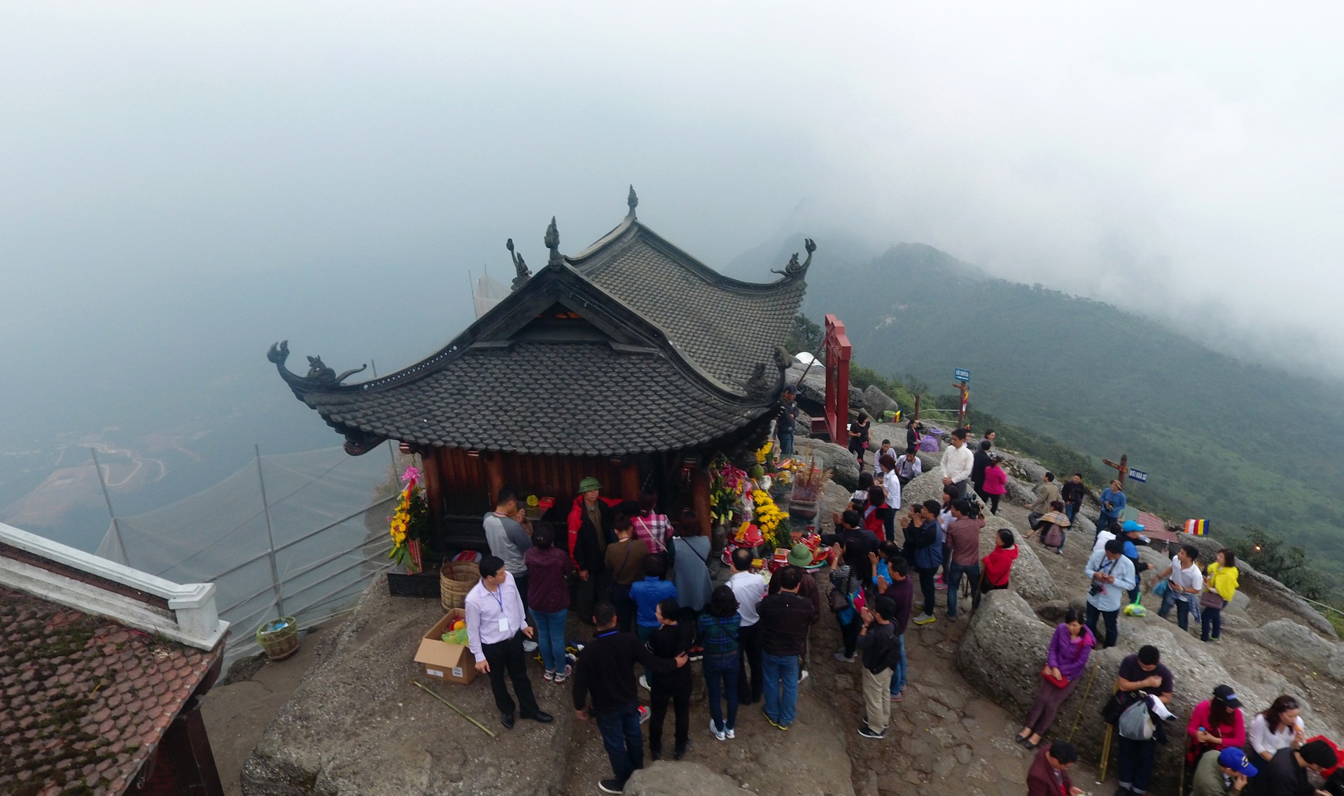 Canh dep Yen Tu ngay khai hoi anh 19