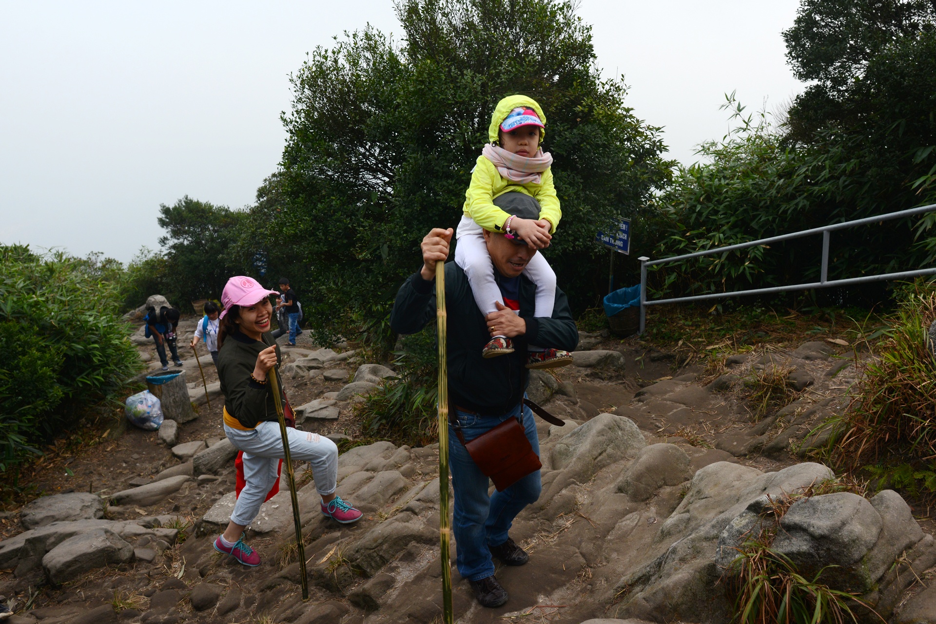 Canh dep Yen Tu ngay khai hoi anh 17