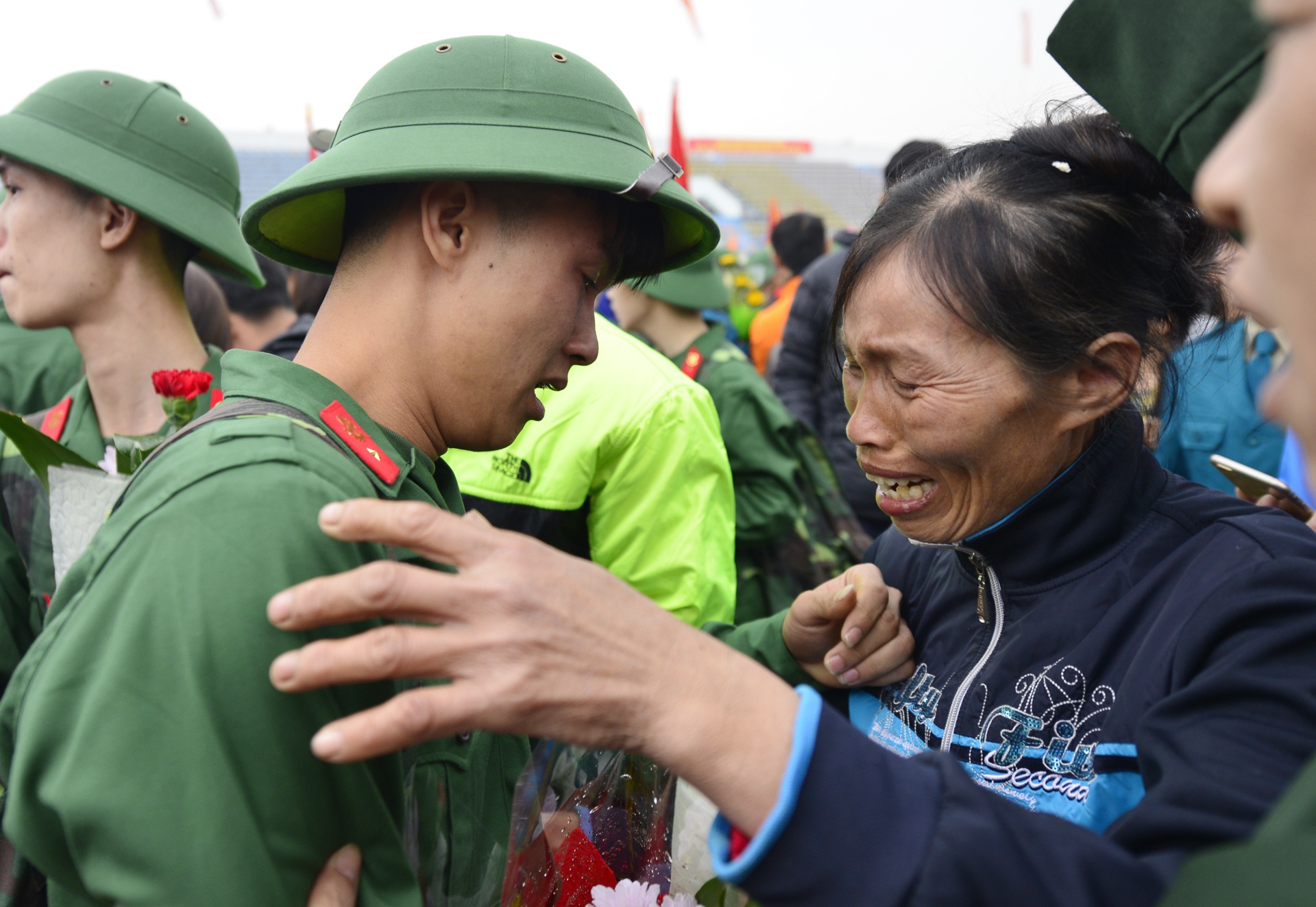 phut chia tay len duong nhap ngu anh 17