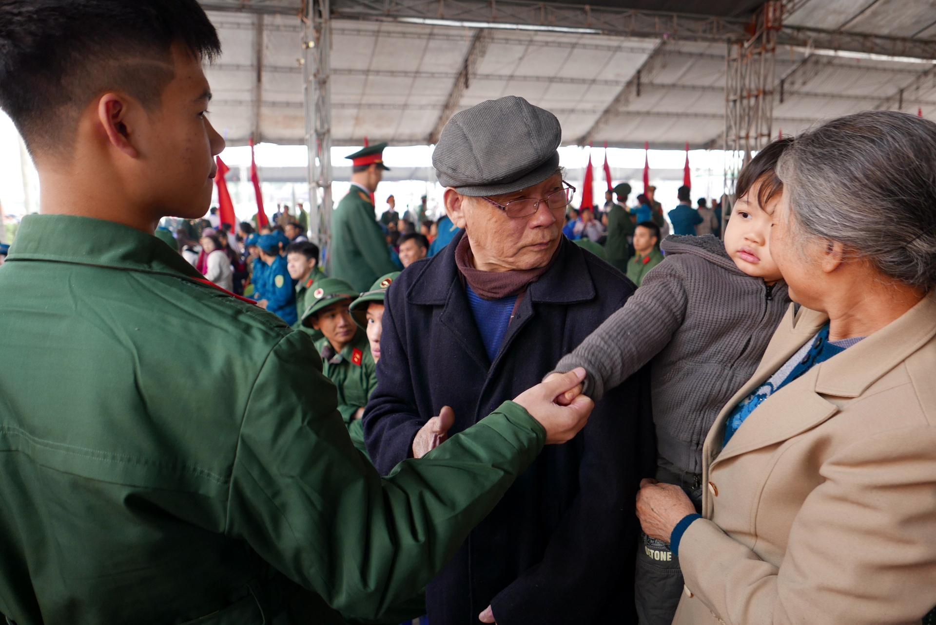 phut chia tay len duong nhap ngu anh 4