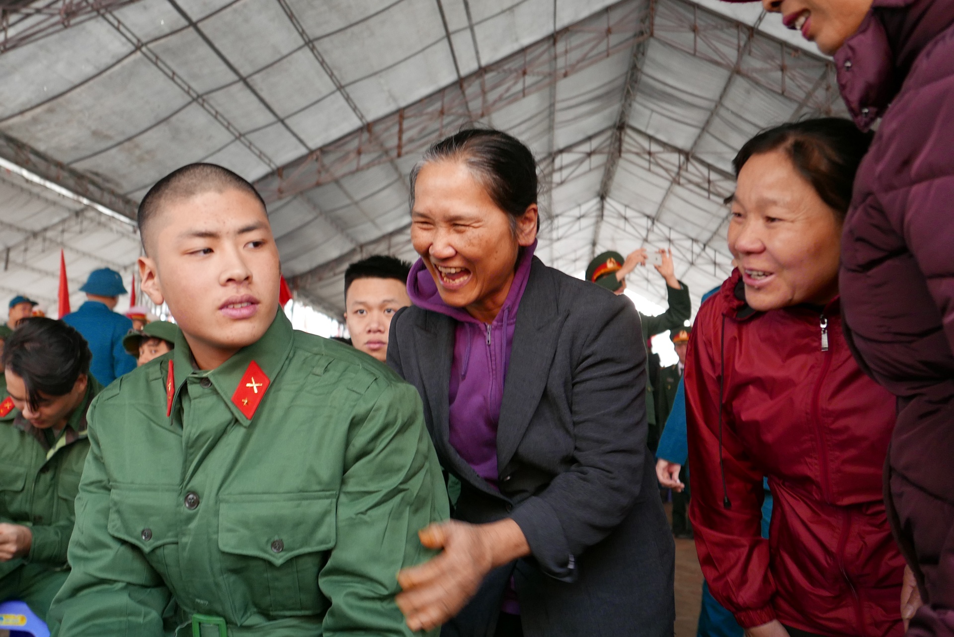 phut chia tay len duong nhap ngu anh 5