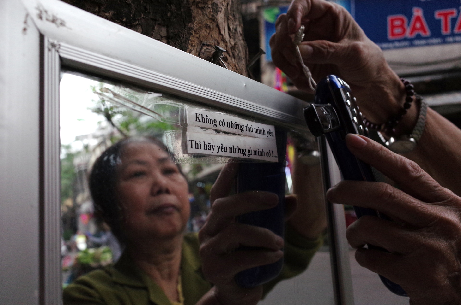 phu nu ganh vac cong viec dan ong anh 15