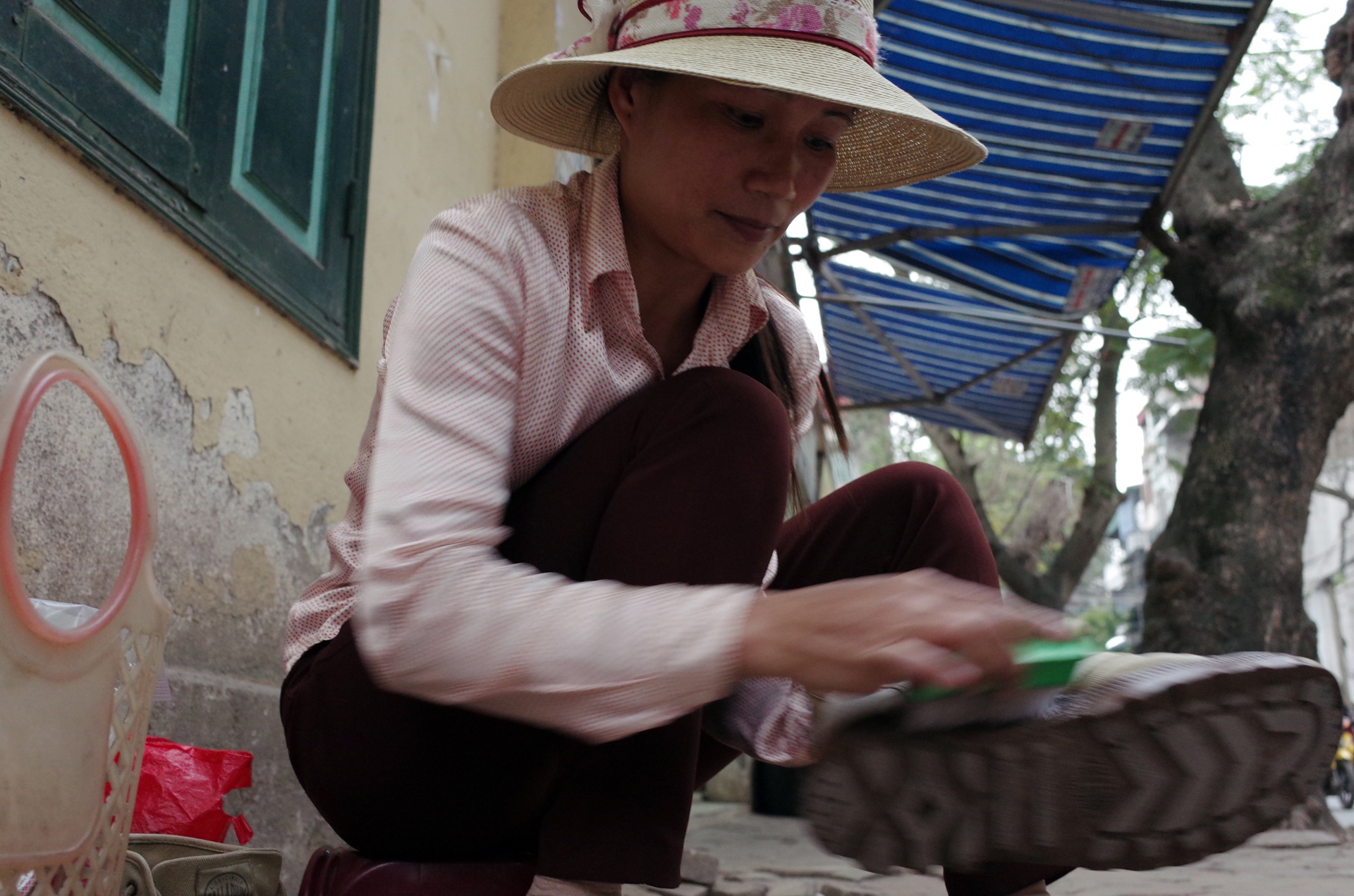 phu nu ganh vac cong viec dan ong anh 9