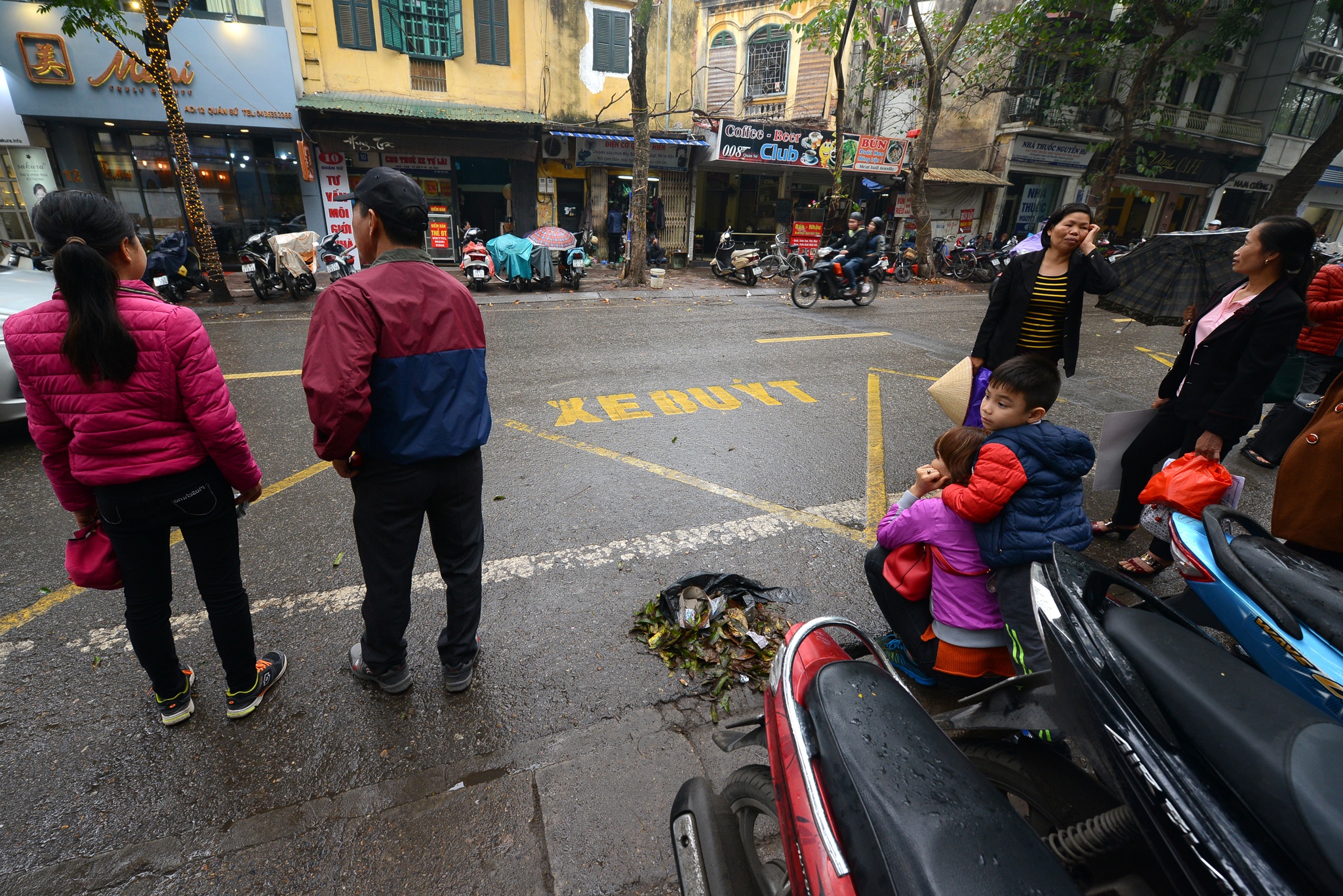 bai xe day khach xe buyt xuong duong anh 14