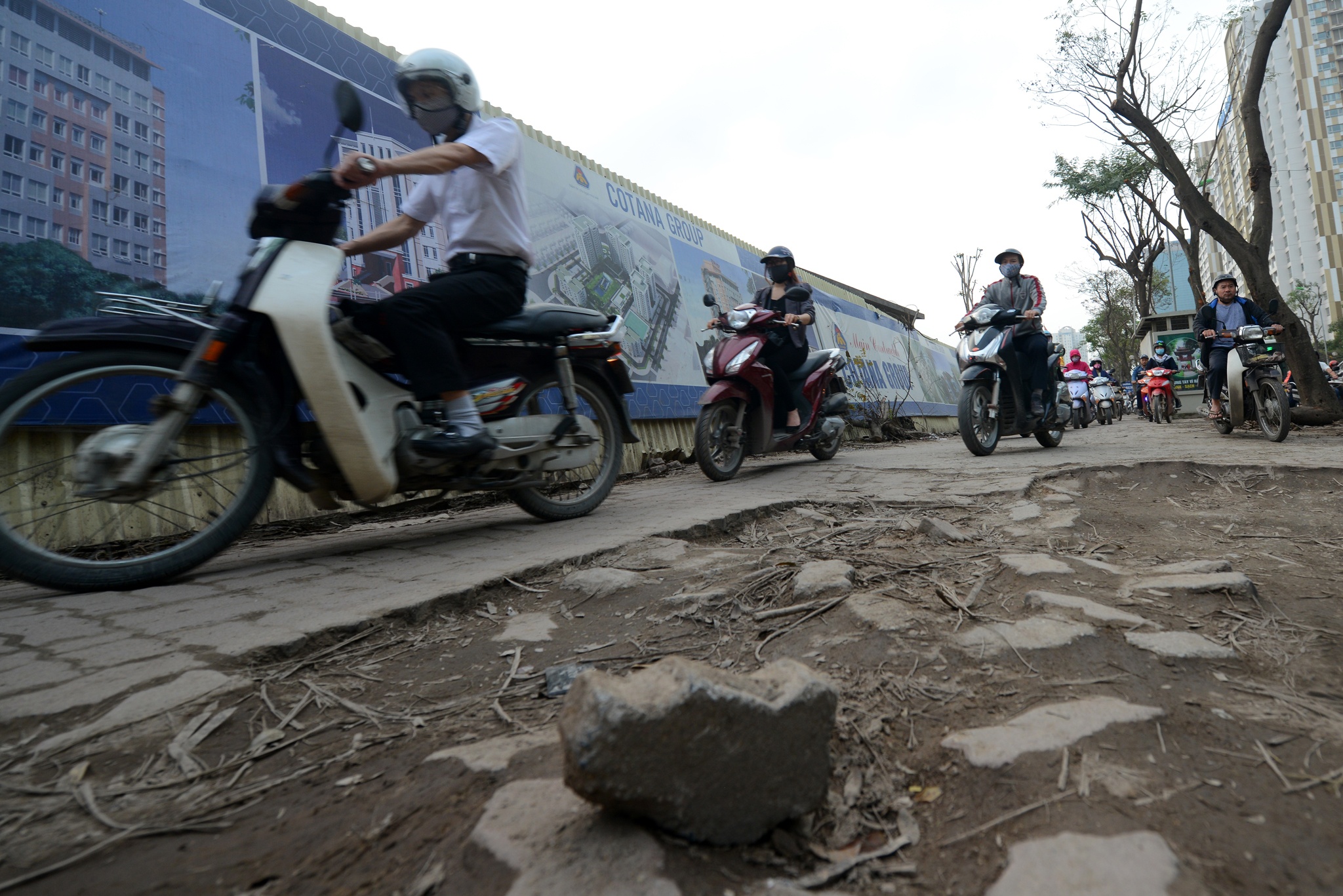 xe may cay nat via he Ha Noi anh 9