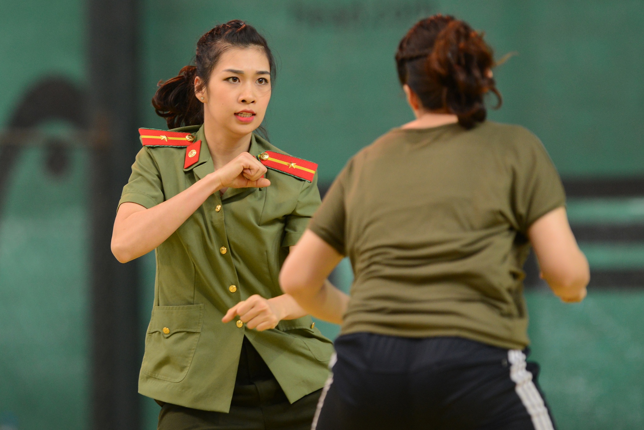 Nu canh sat xinh dep anh 9