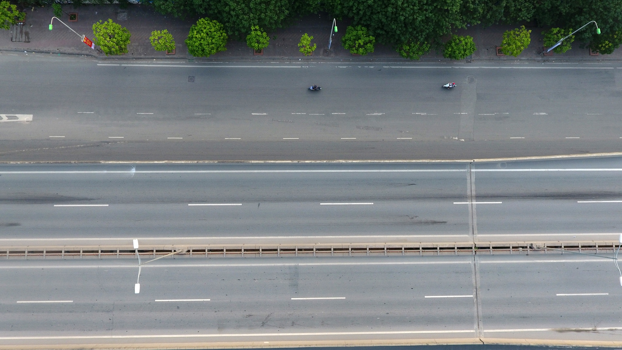 Ha Noi vang ve ngay 30/4 anh 13