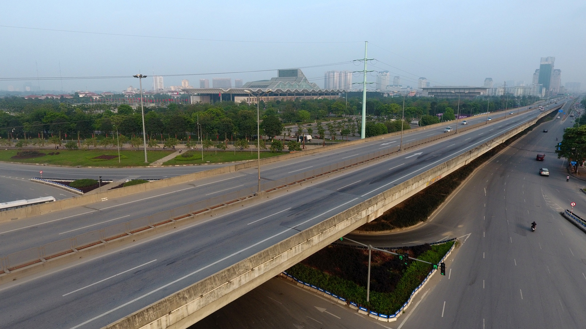 Ha Noi vang ve ngay 30/4 anh 5