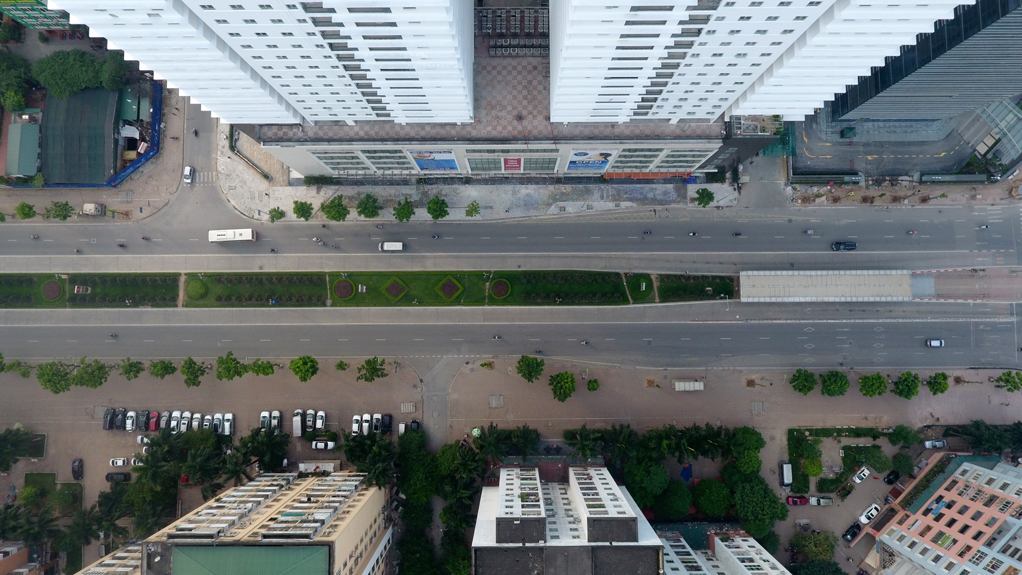 Ha Noi vang ve ngay 30/4 anh 9