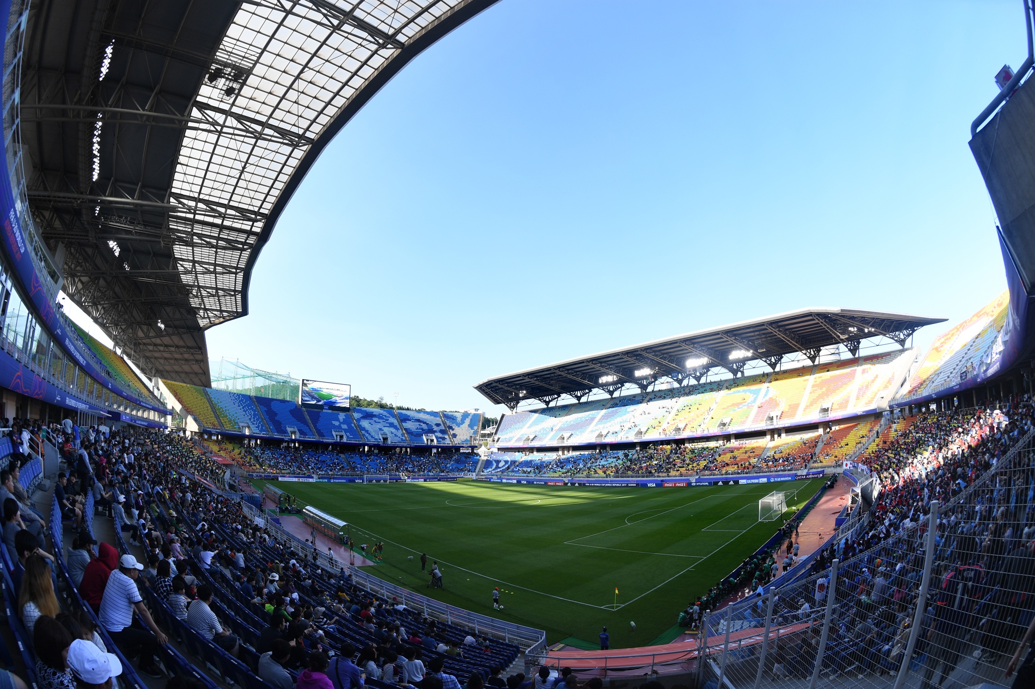 nu phong vien anh xinh dep anh 1