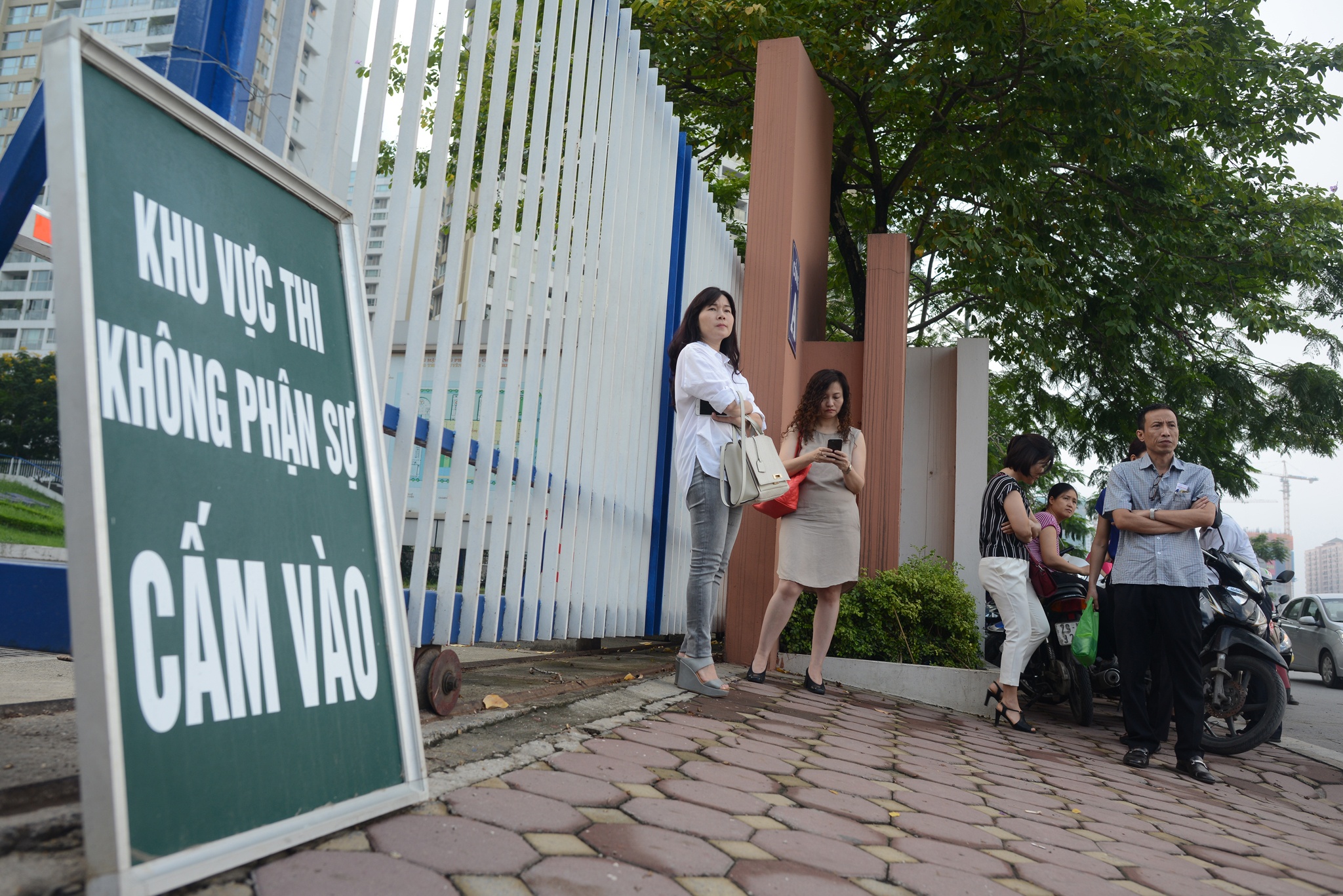 tuyen sinh vao lop 10 anh 16