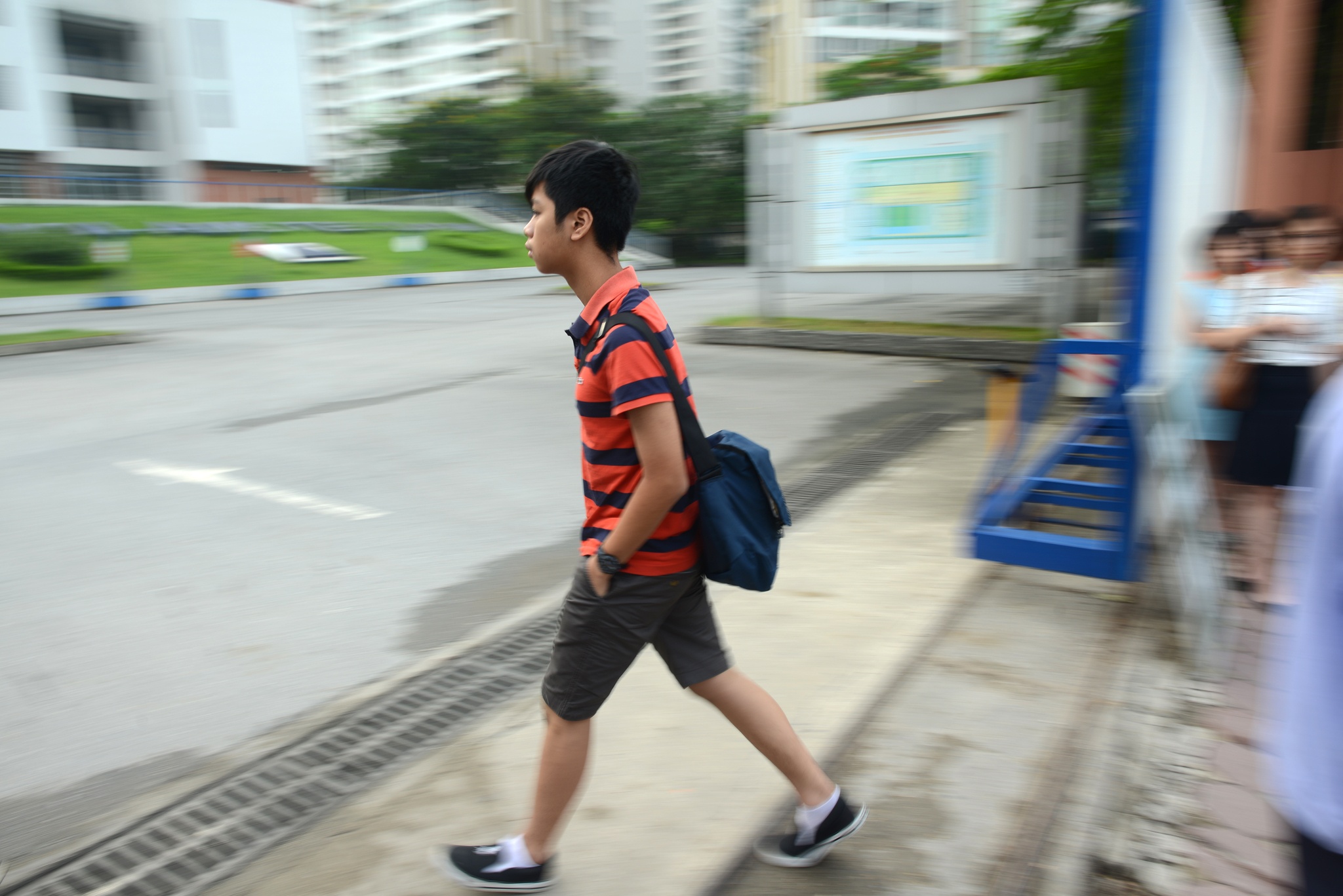 tuyen sinh vao lop 10 anh 12