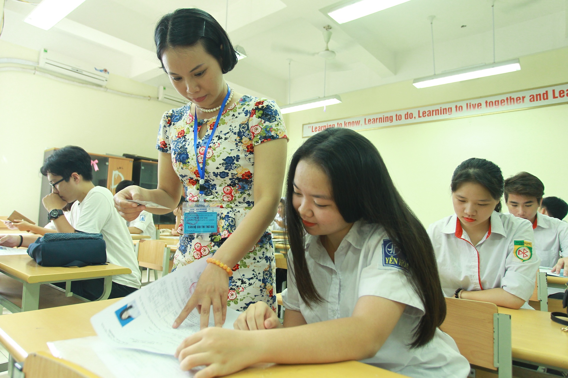 thi sinh tu tin truoc ky thi THPT anh 11