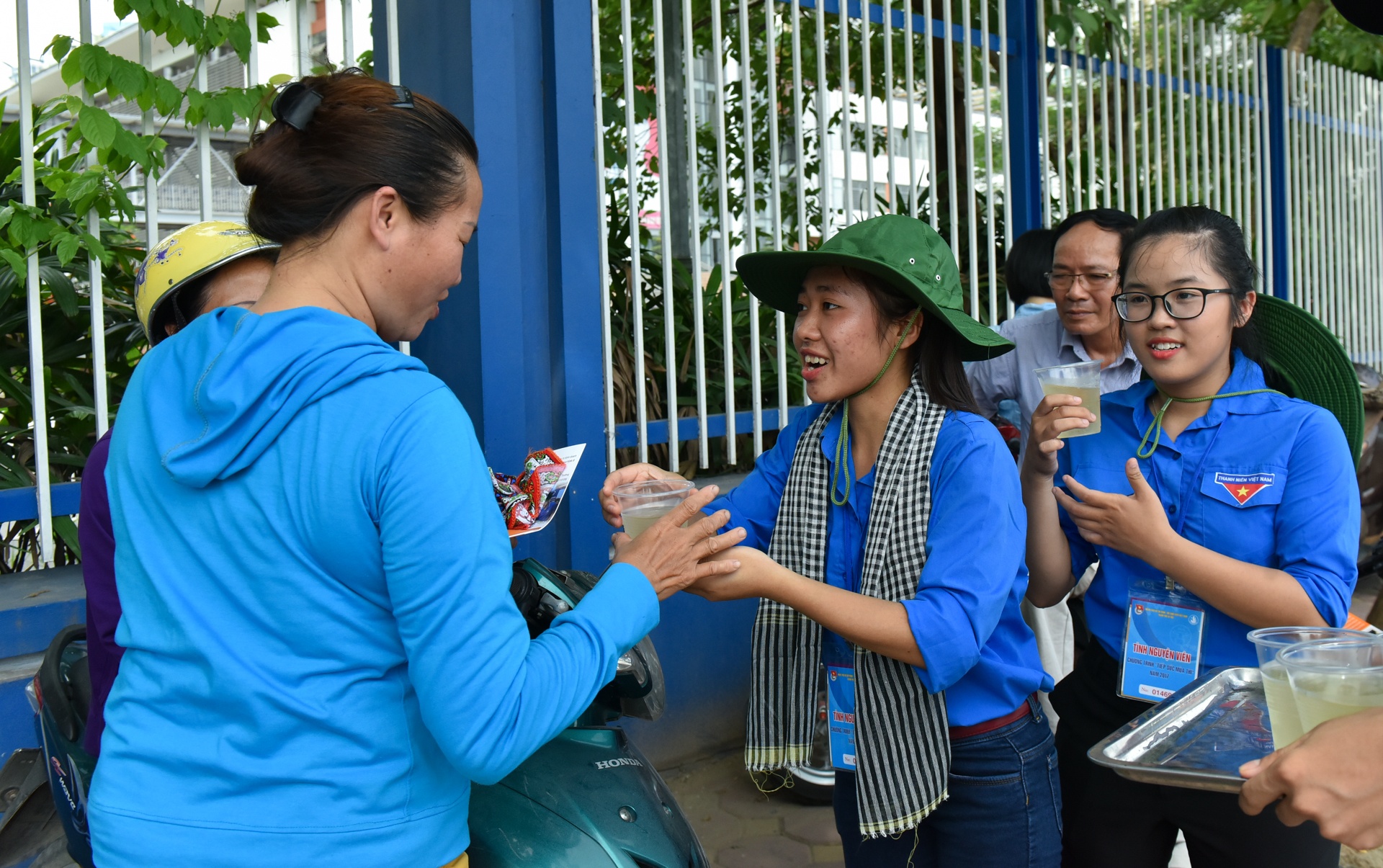 thi sinh tu tin truoc ky thi THPT anh 21