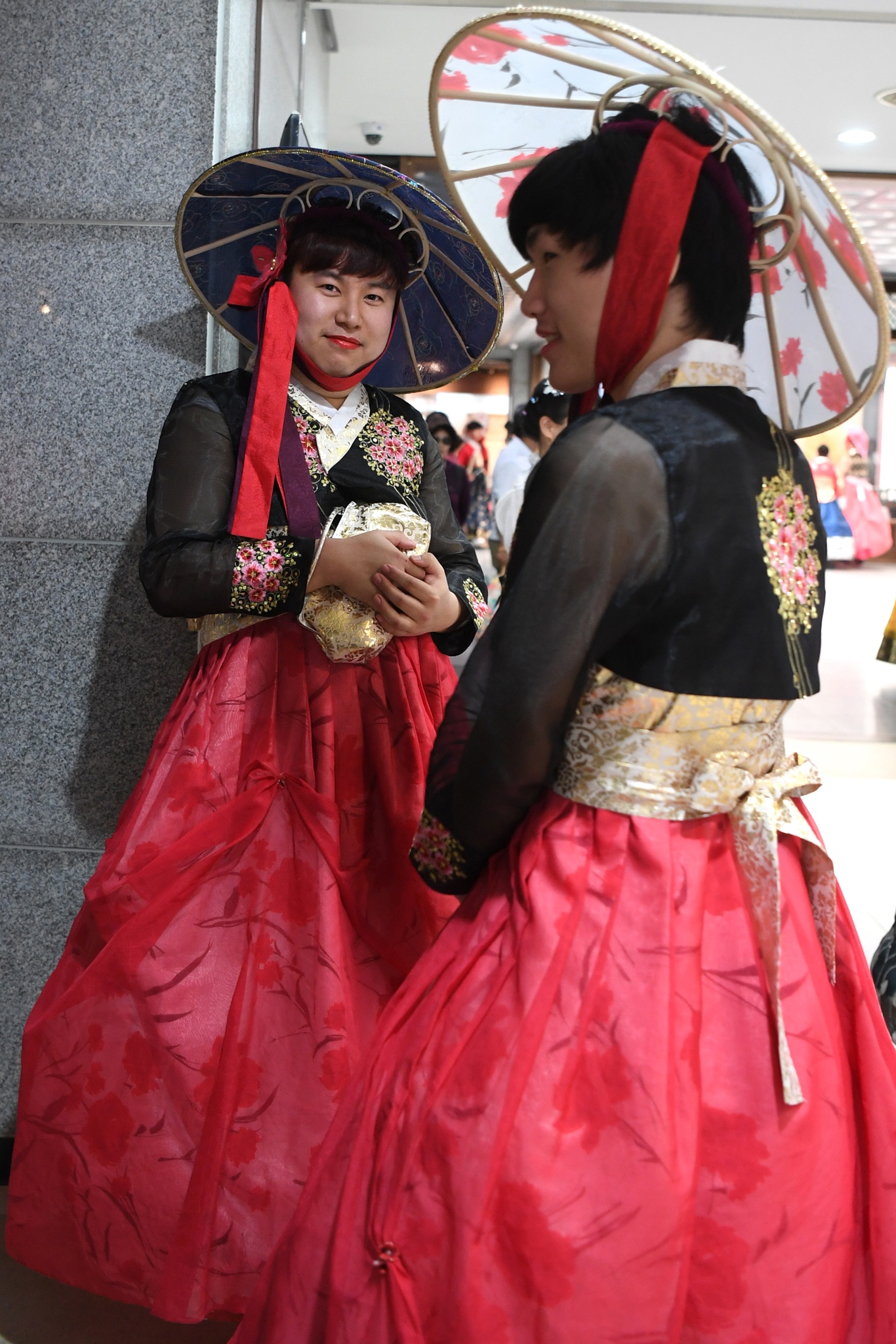 thieu nu Han xinh dep mac hanbok anh 11