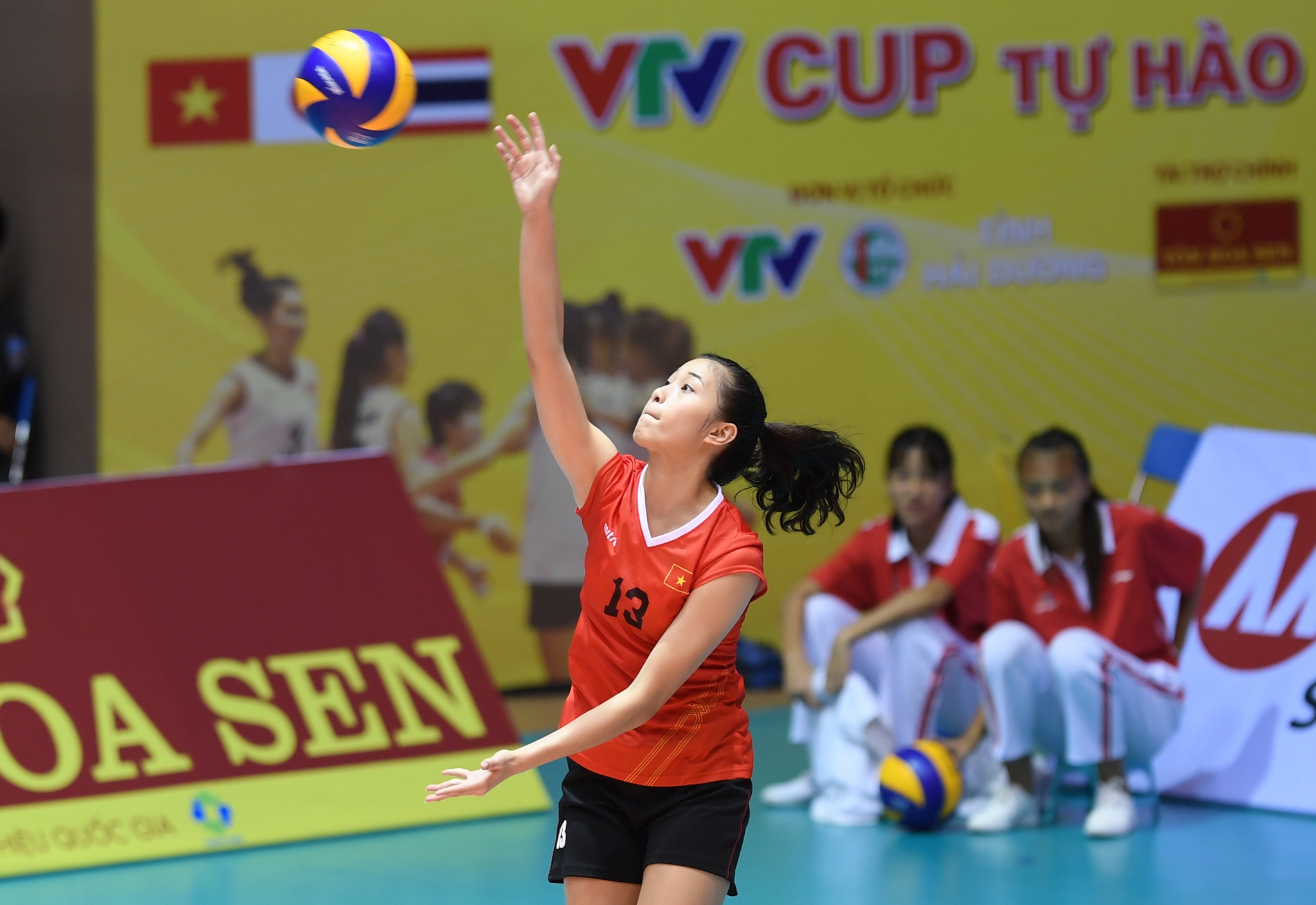 Chan dai bong chuyen 15 tuoi xinh dep anh 10