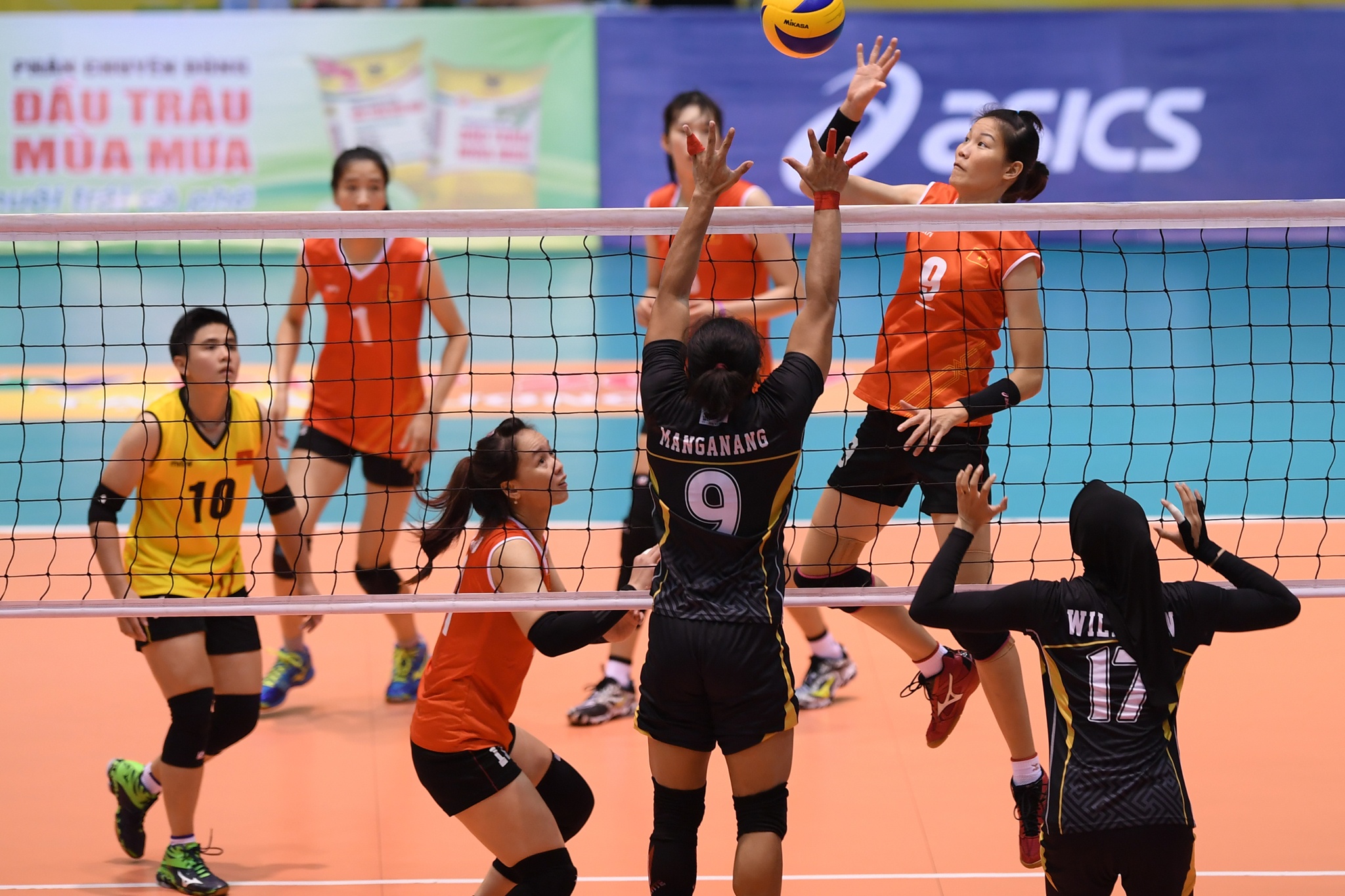 Nu cau thu mang dang voc dan ong anh 5