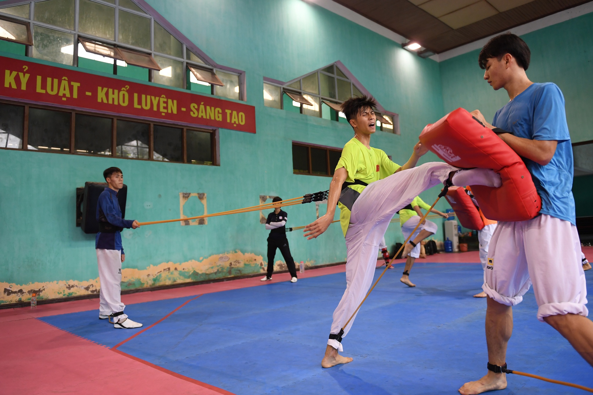 taekwondo Viet Nam tap luyen dac biet anh 7