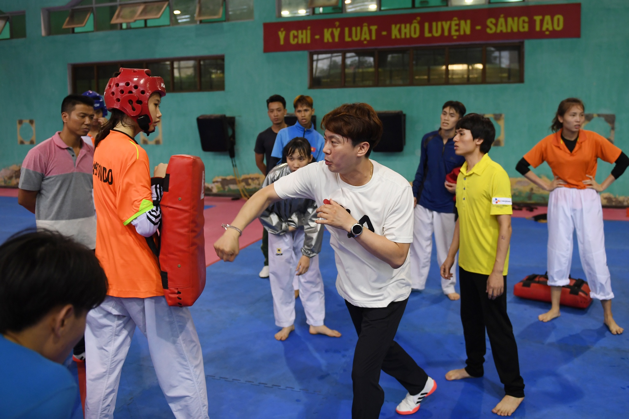 taekwondo Viet Nam tap luyen dac biet anh 11