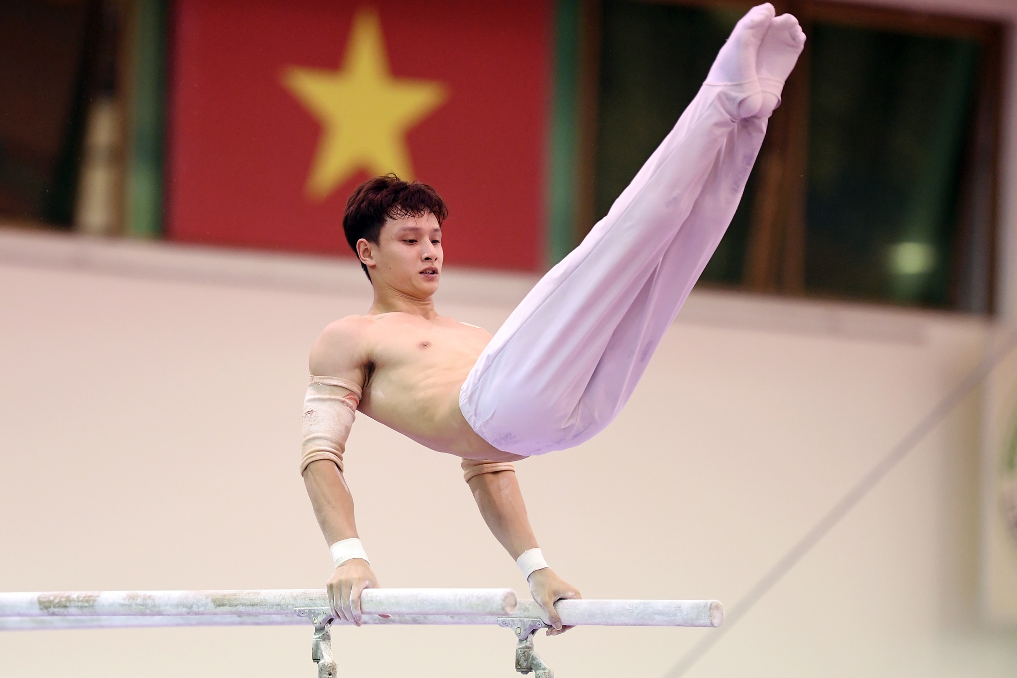 hoang tu the duc dung cu anh 10