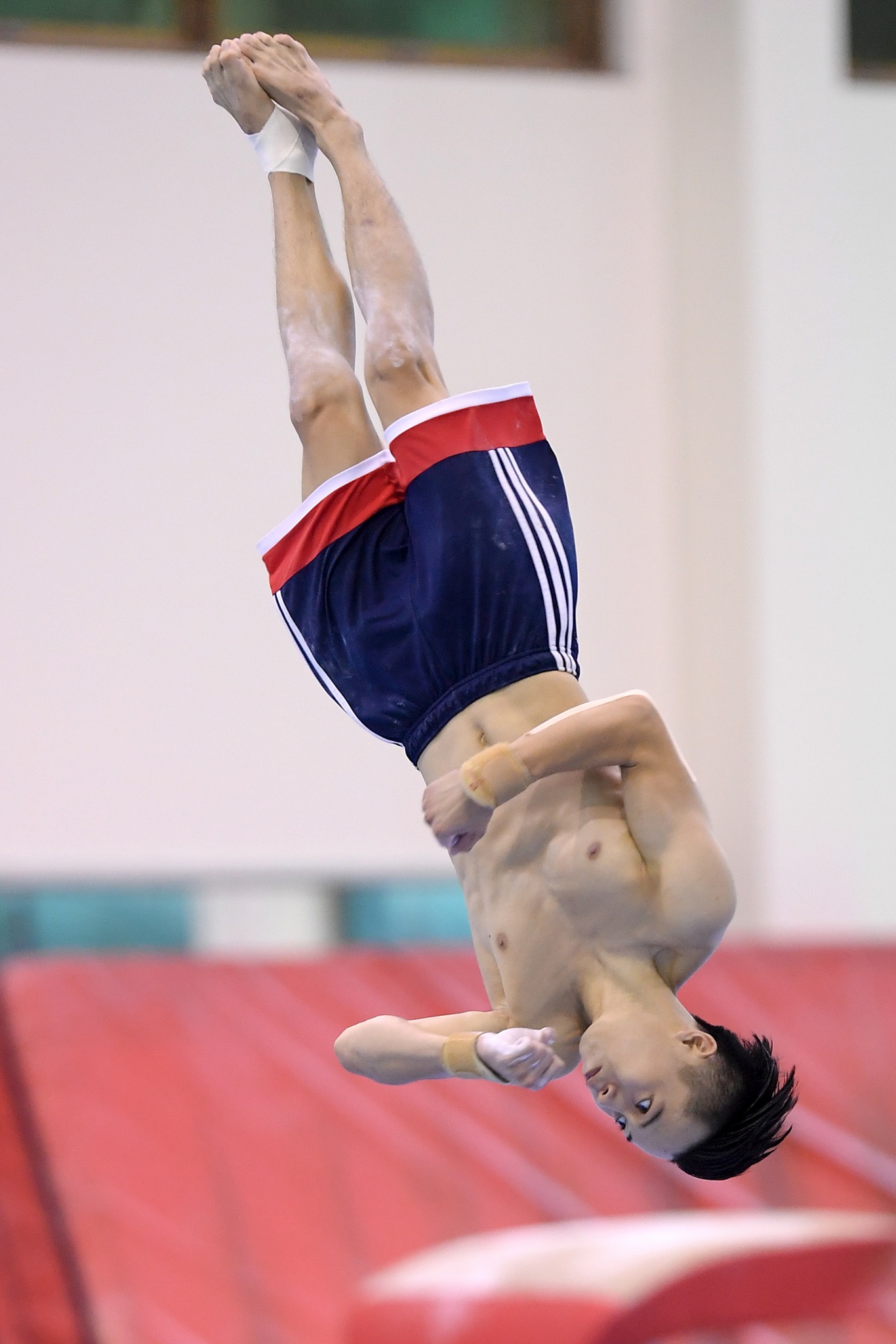 hoang tu the duc dung cu anh 14