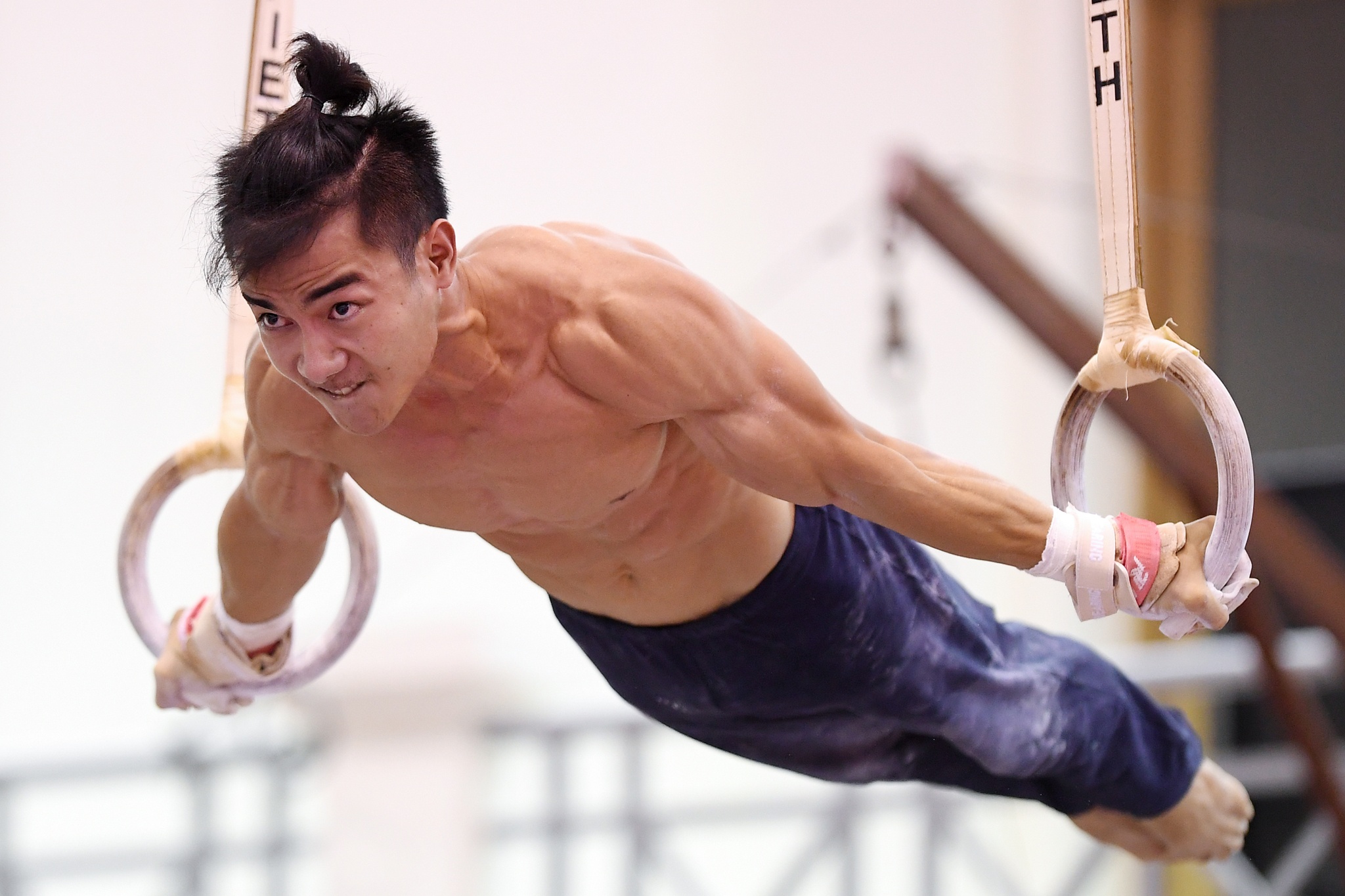 hoang tu the duc dung cu anh 9