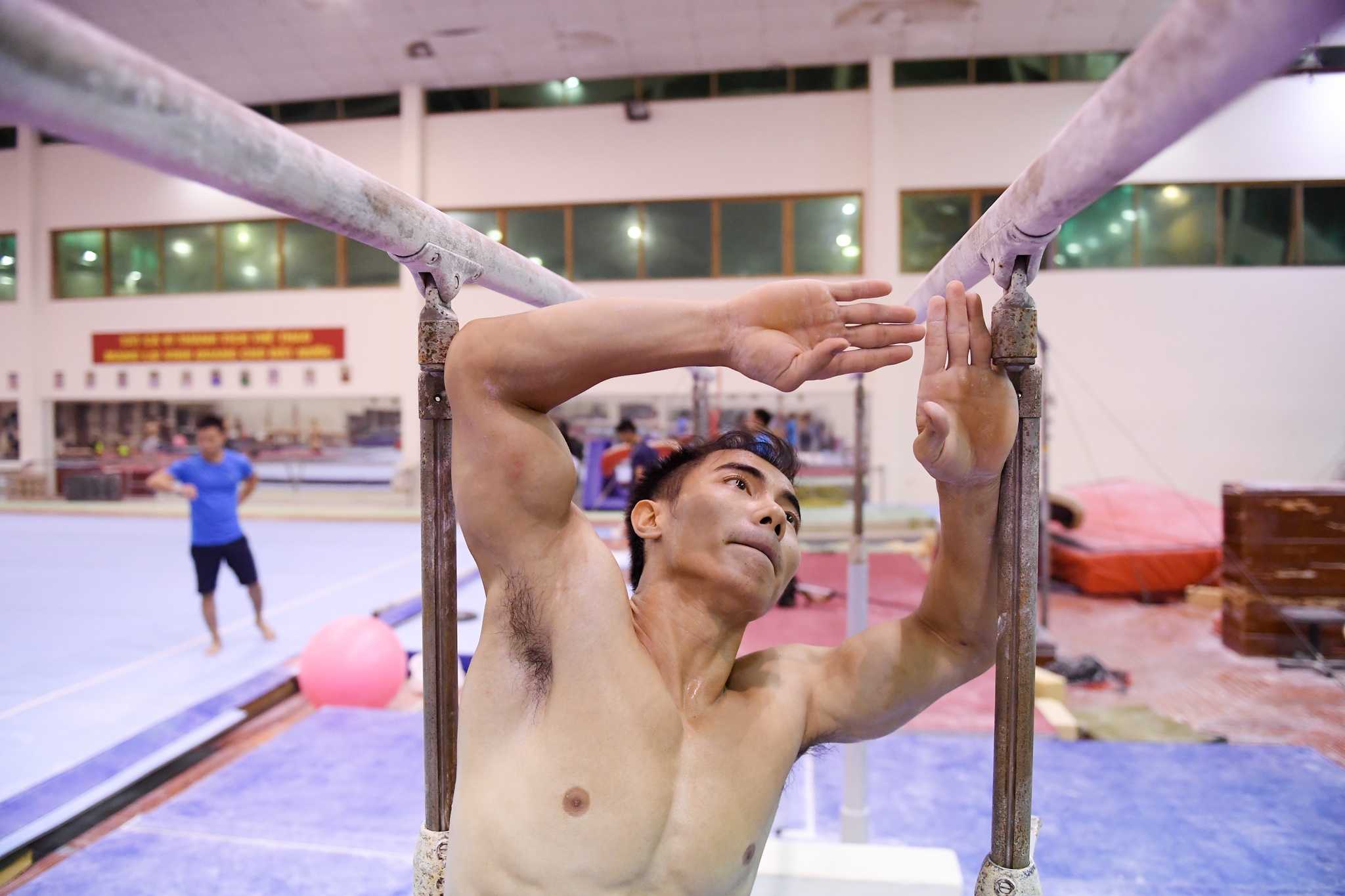 hoang tu the duc dung cu anh 3