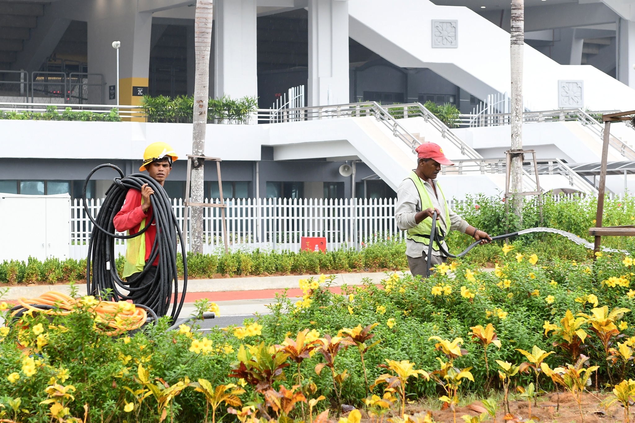 sân Bukit Jalil ngổn ngang sửa chữa ảnh 12 san Bukit Jalil ngon ngang sua chua anh 12