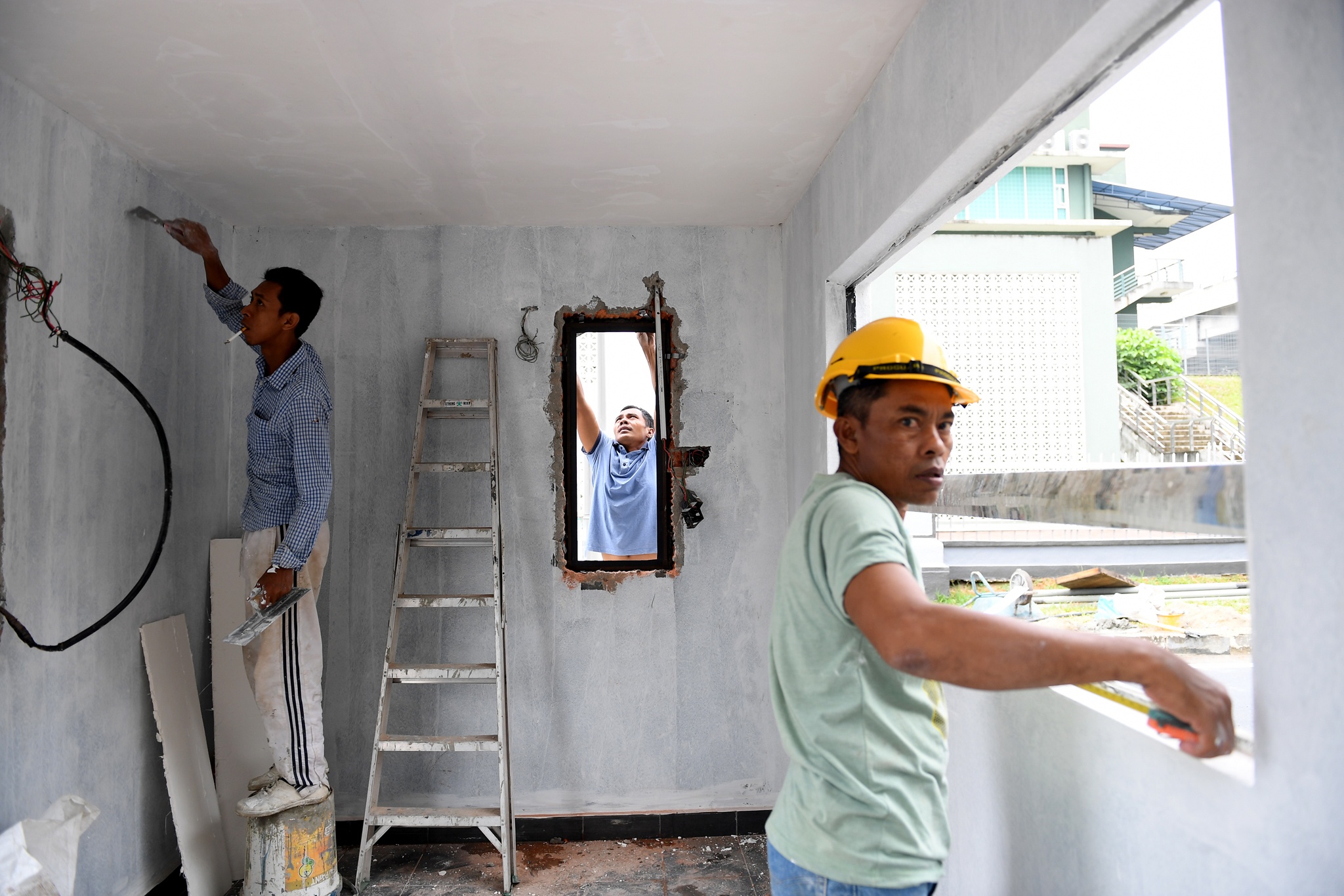 sân Bukit Jalil ngổn ngang sửa chữa ảnh 14 san Bukit Jalil ngon ngang sua chua anh 14