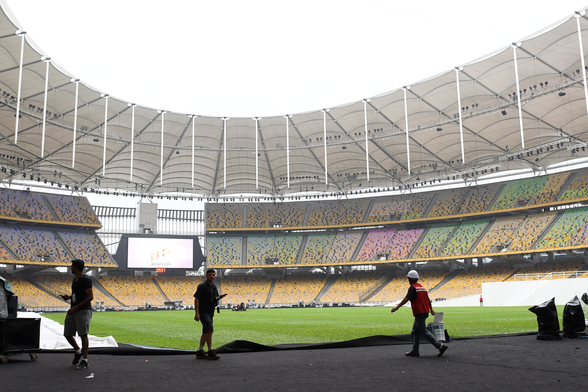 sân Bukit Jalil ngổn ngang sửa chữa ảnh 6 san Bukit Jalil ngon ngang sua chua anh 6