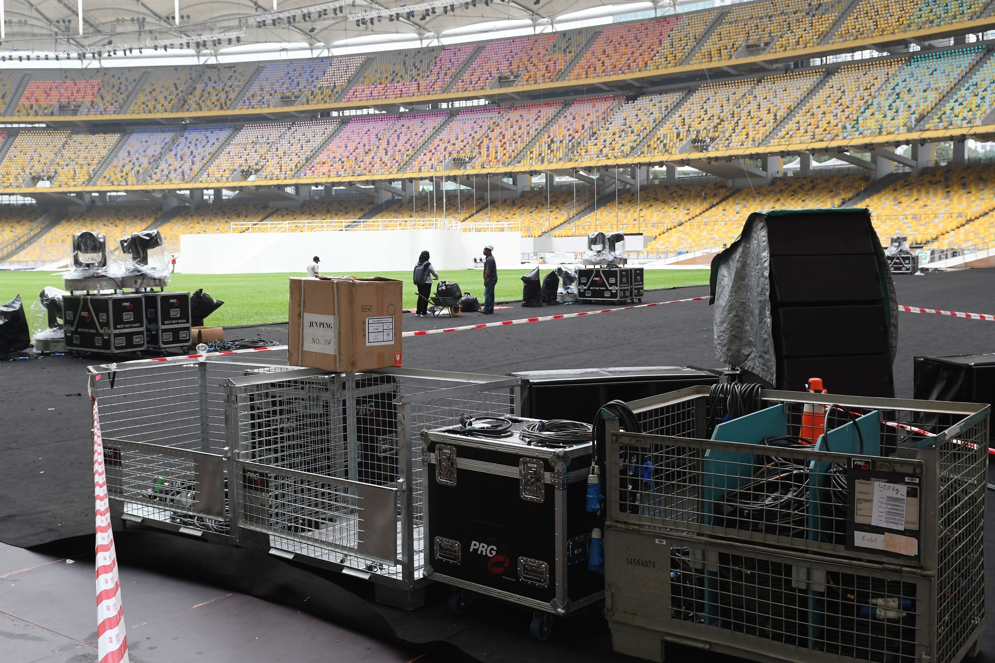 sân Bukit Jalil ngổn ngang sửa chữa ảnh 5 san Bukit Jalil ngon ngang sua chua anh 5