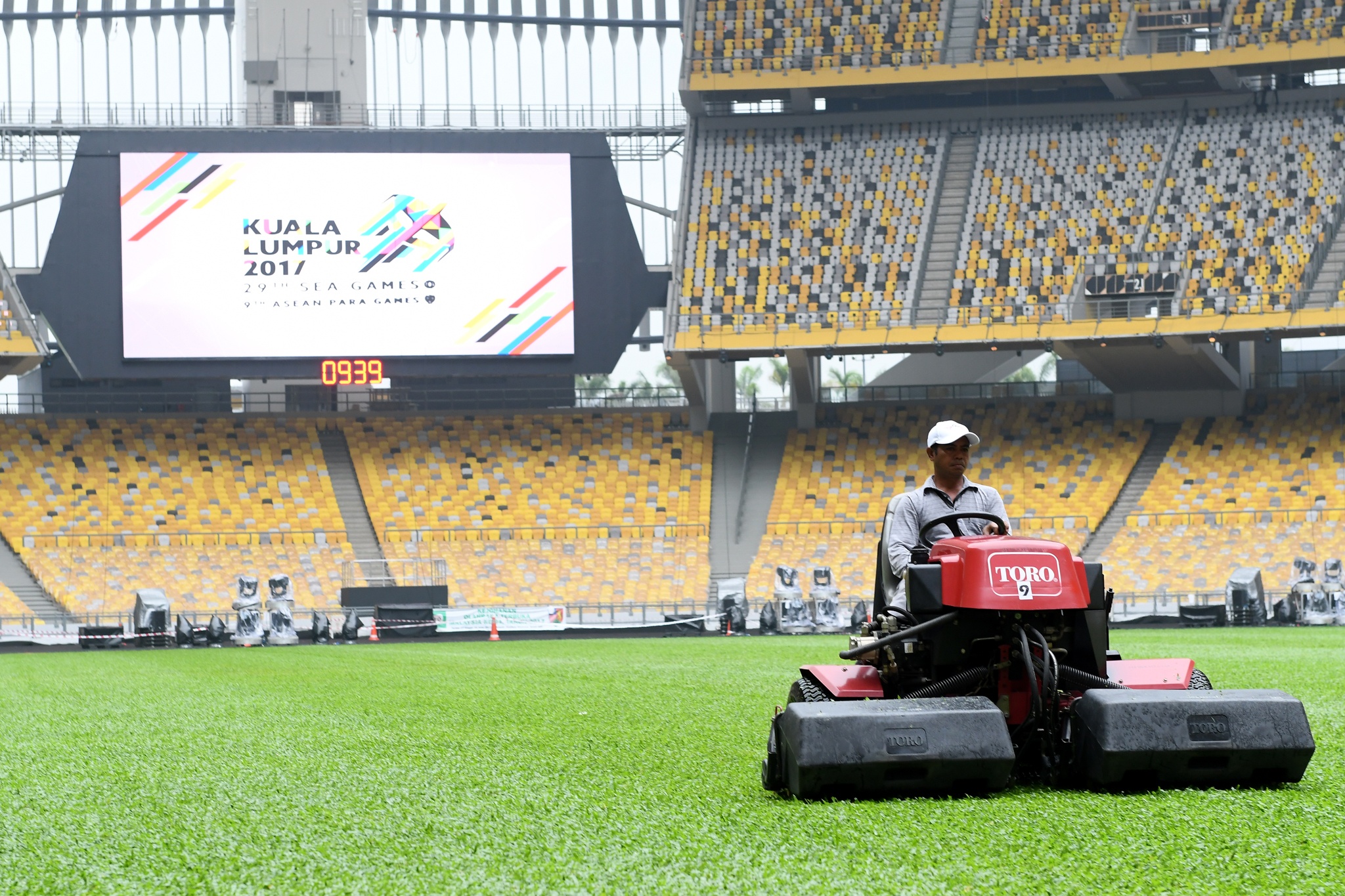 sân Bukit Jalil ngổn ngang sửa chữa ảnh 4 san Bukit Jalil ngon ngang sua chua anh 4