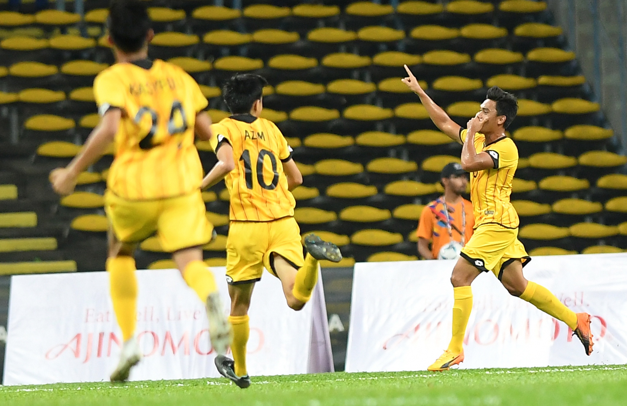 Chu nha Malaysia thang tran dau ra quan anh 9