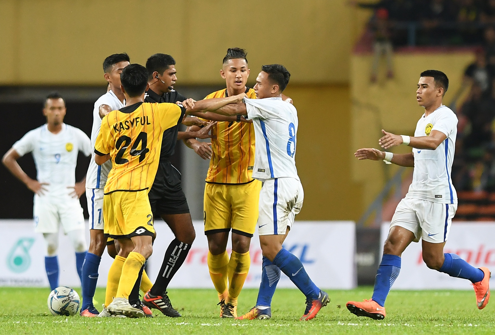 Chu nha Malaysia thang tran dau ra quan anh 17