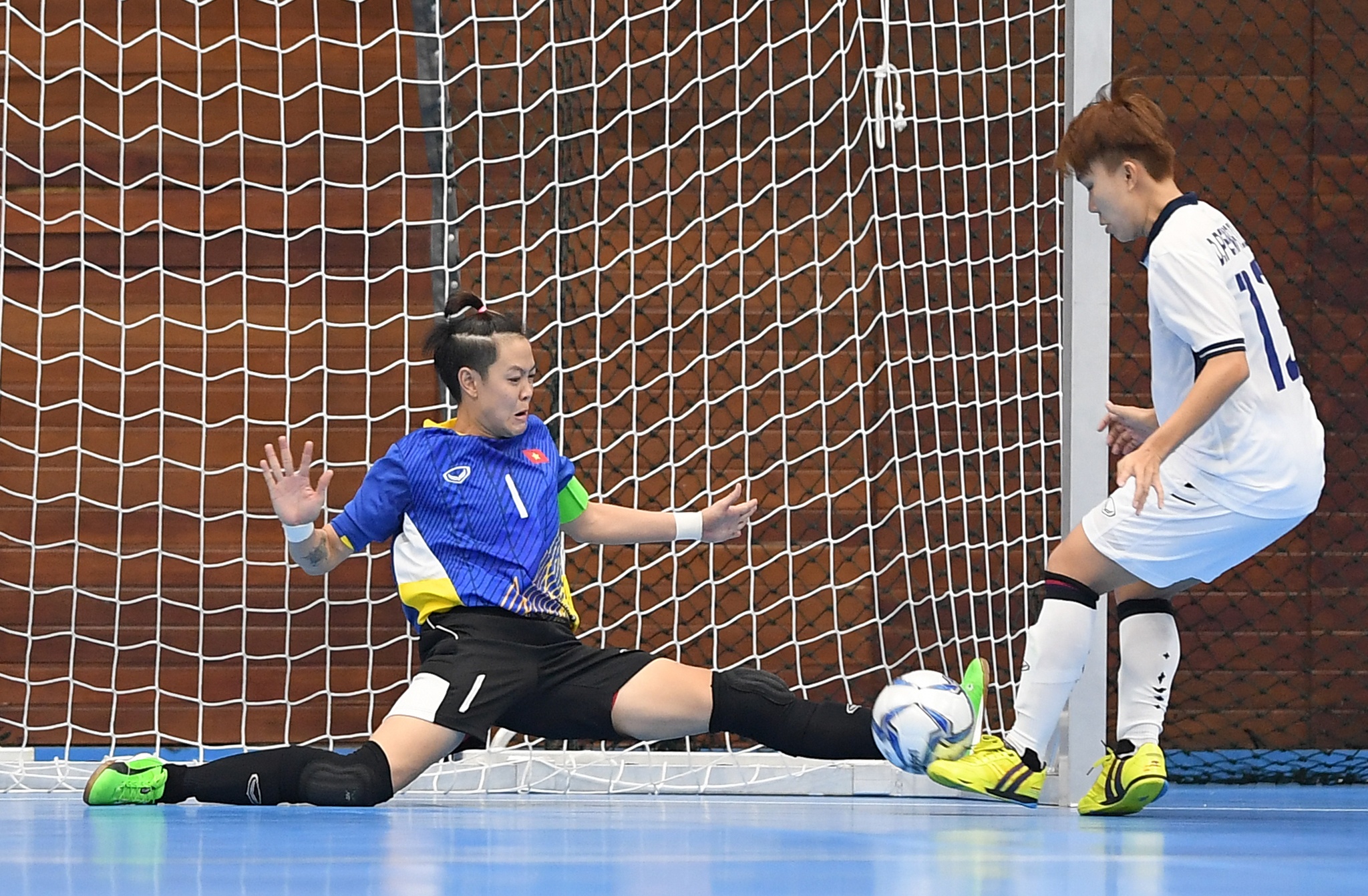 futsal nu Viet Nam thua Thai Lan anh 8