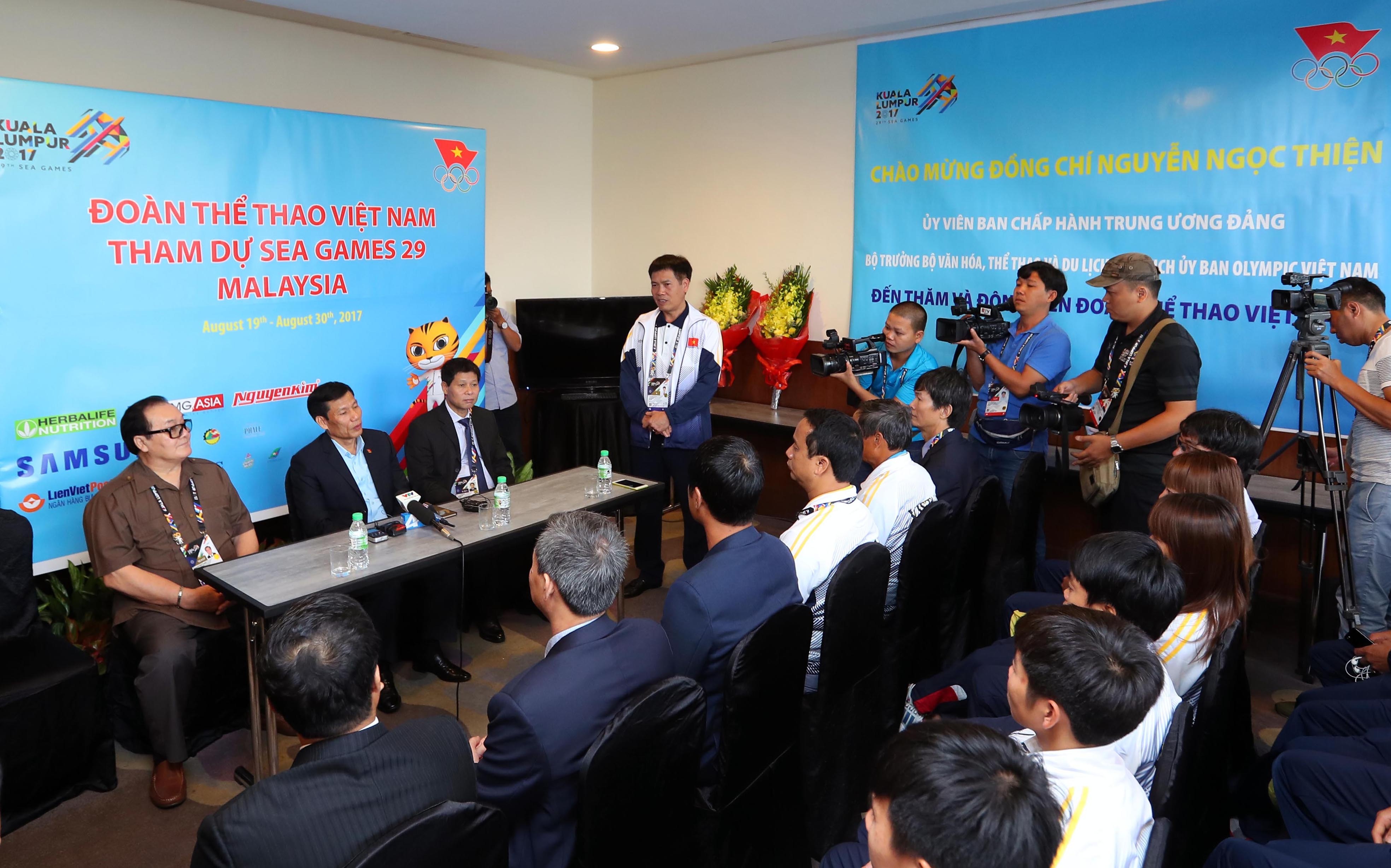 Bo truong Thien tham vdv du SEA Games anh 4