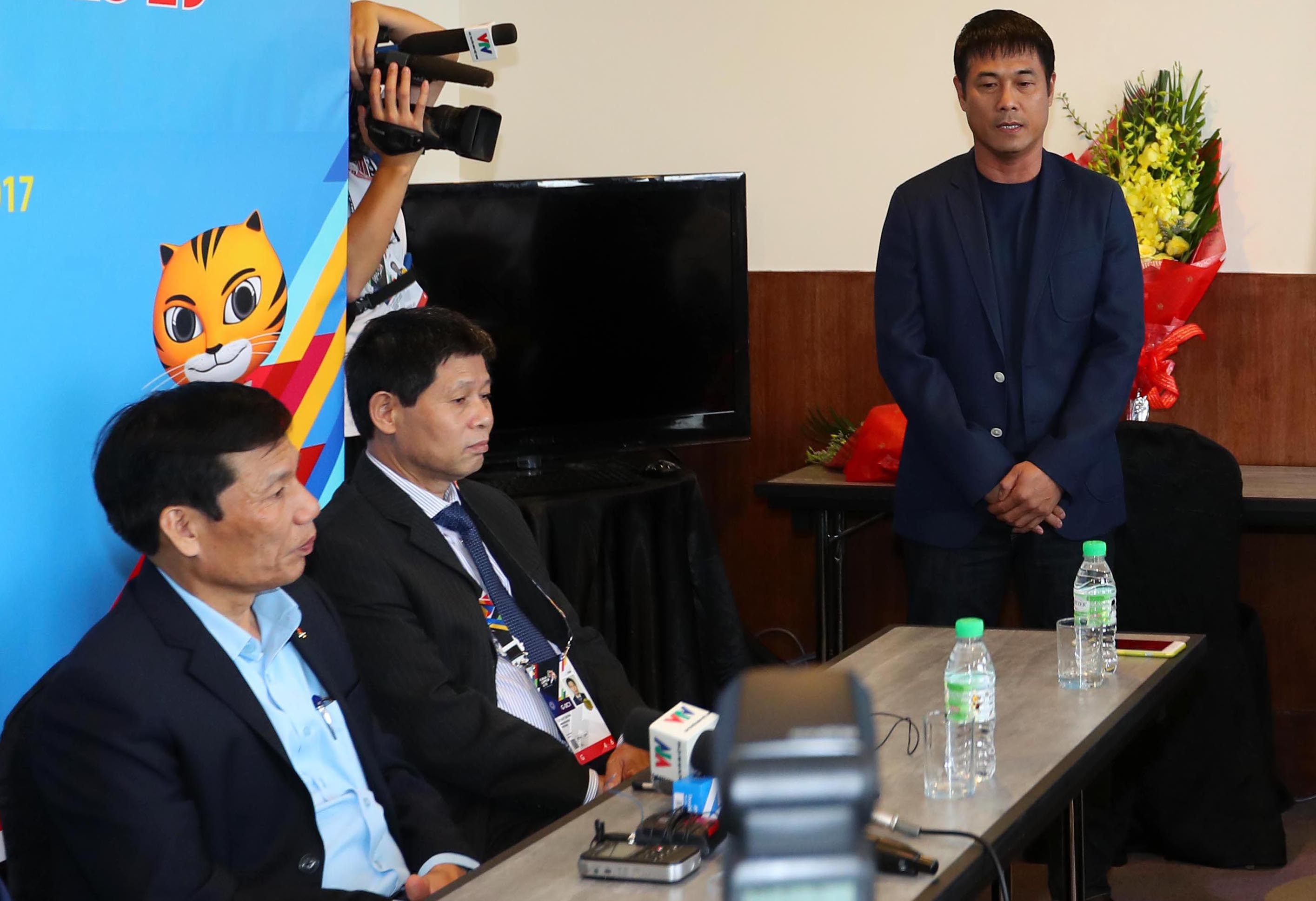 Bo truong Thien tham vdv du SEA Games anh 5